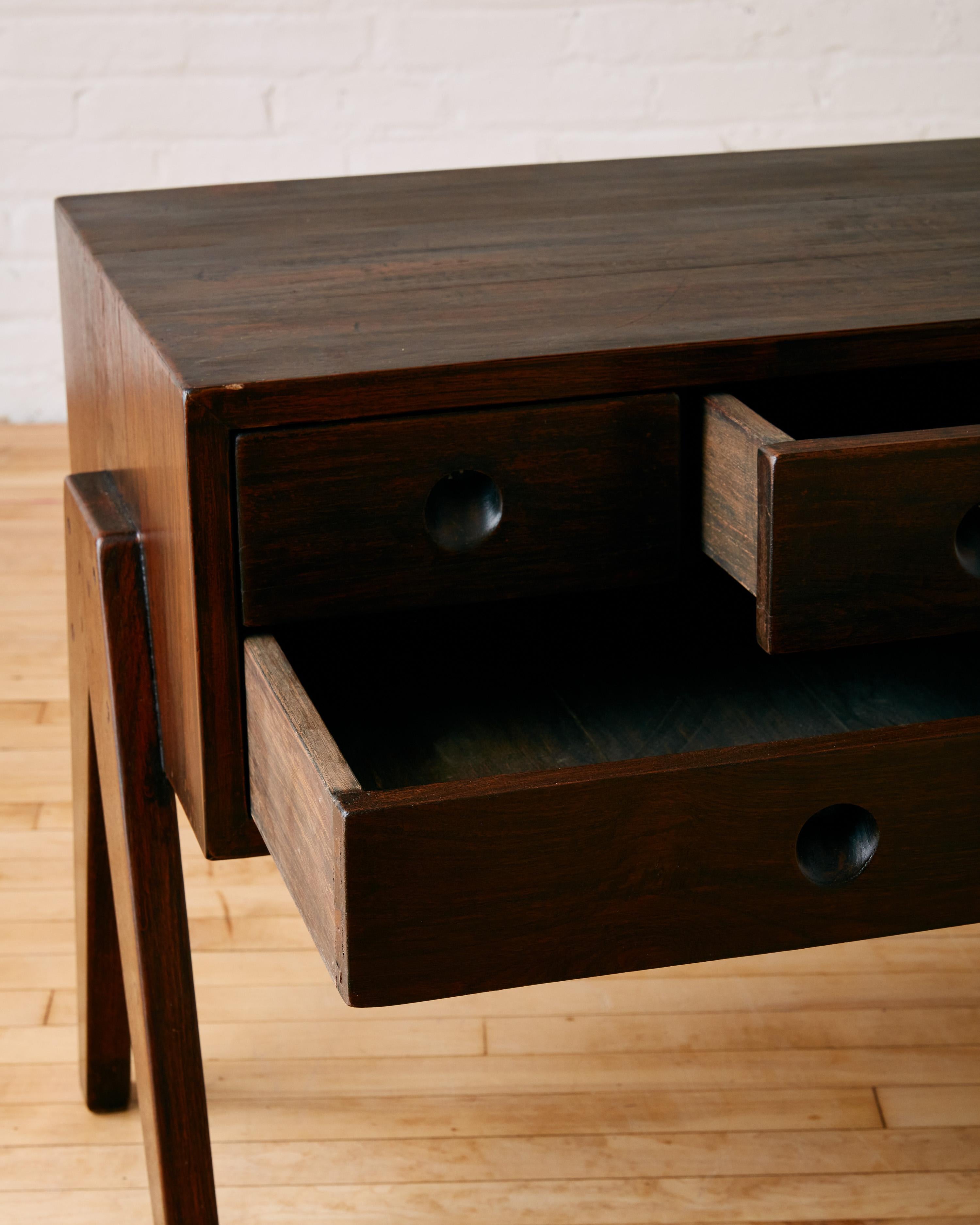 Chest of Drawers by Pierre Jeanneret (MODEL PJ-R-11-A) In Good Condition For Sale In Long Island City, NY