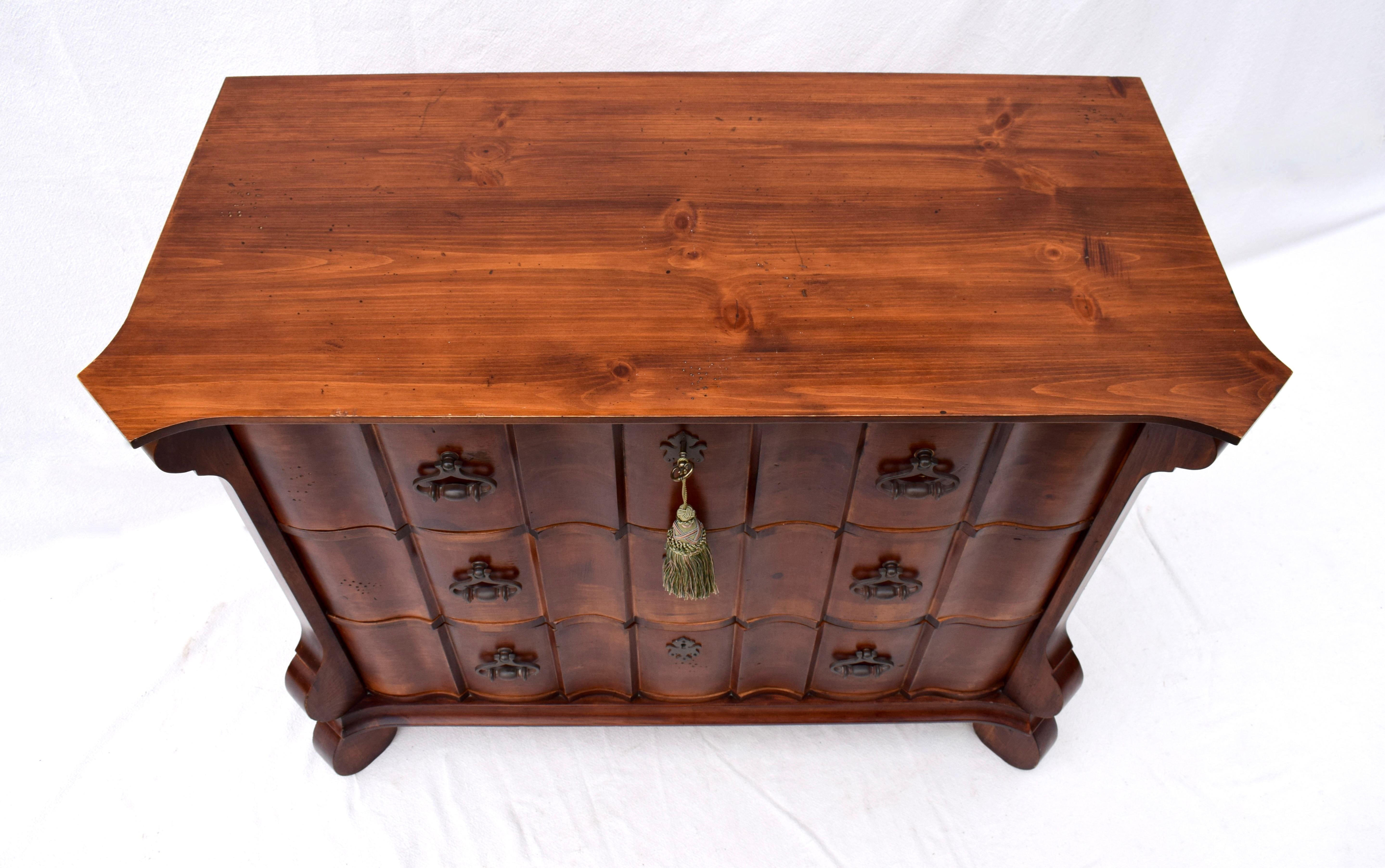 Romweber Spanish Baroque Pine Commodes Chest of Drawers 3