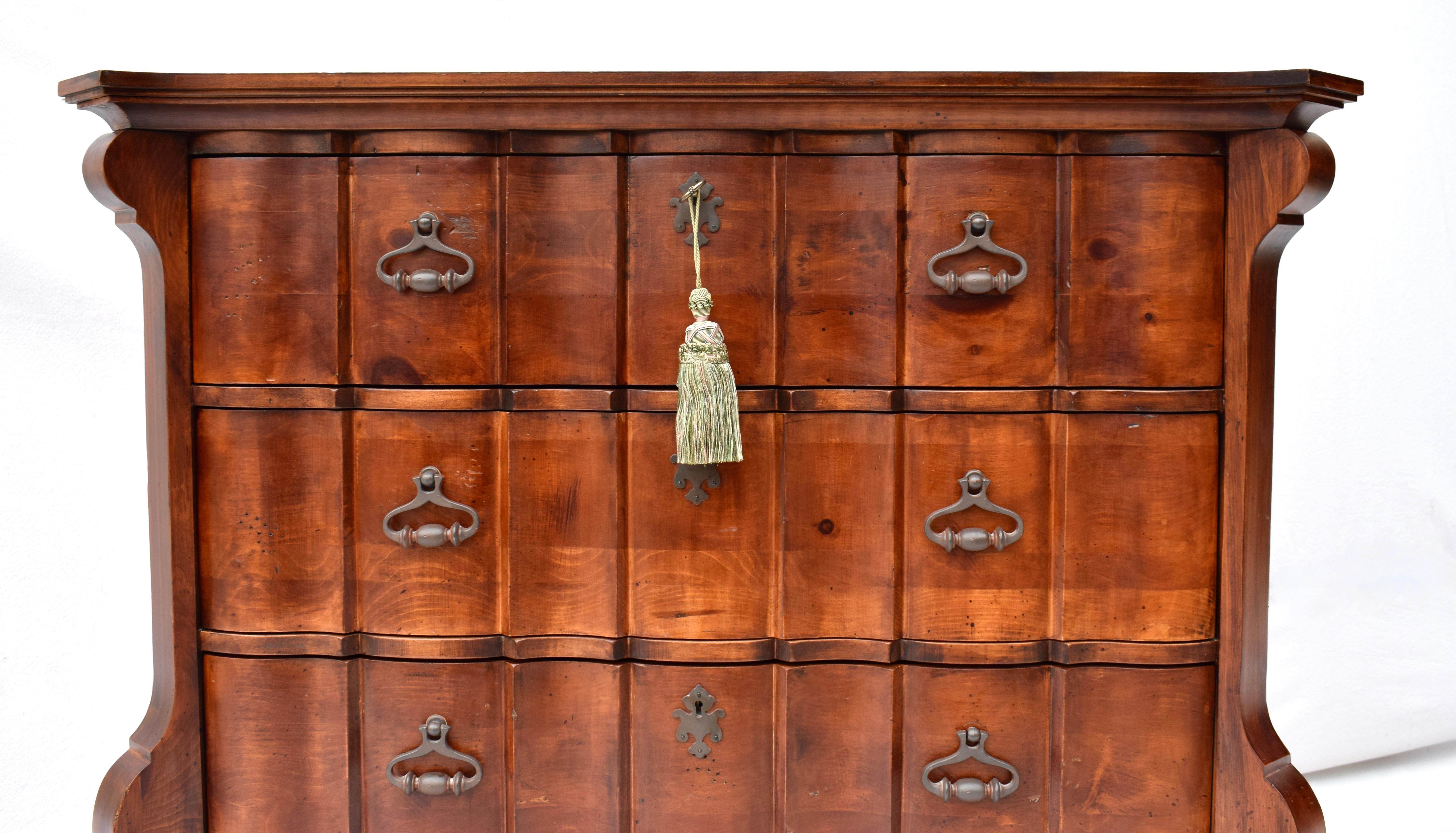 Romweber Spanish Baroque Pine Commodes Chest of Drawers 4