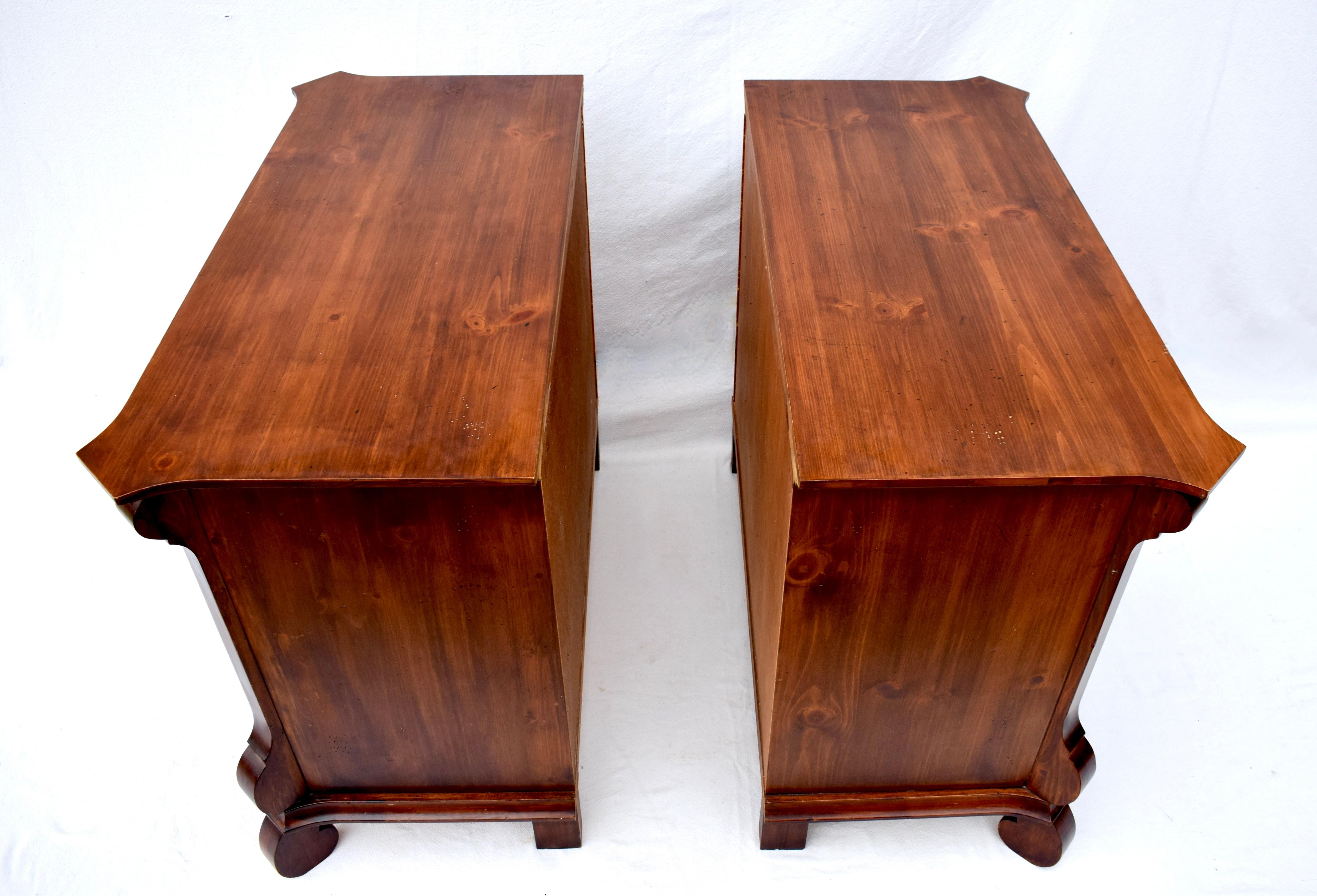 Romweber Spanish Baroque Pine Commodes Chest of Drawers In Good Condition In Southampton, NJ