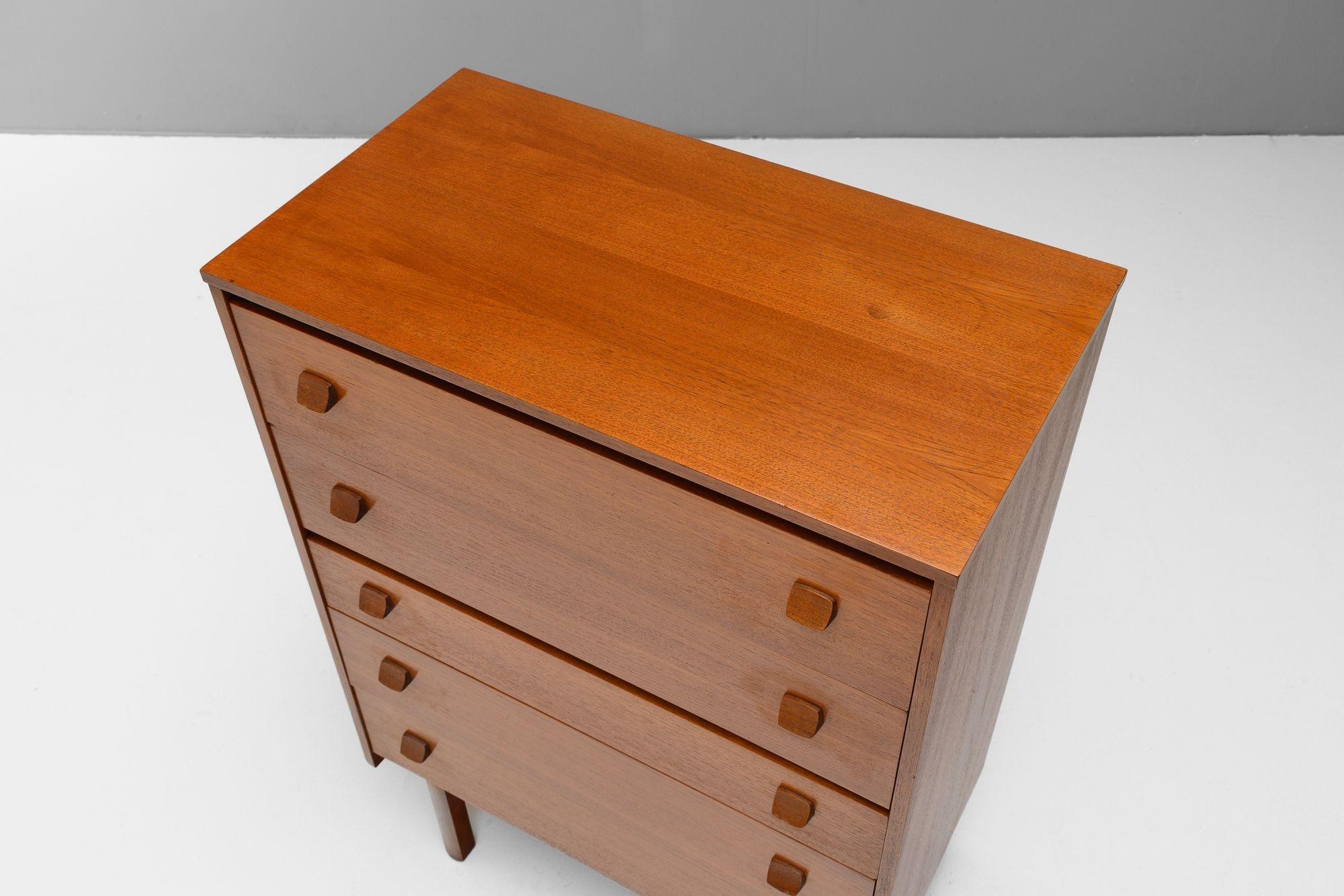 Teak Cassettiera di Symbol Furniture in vendita