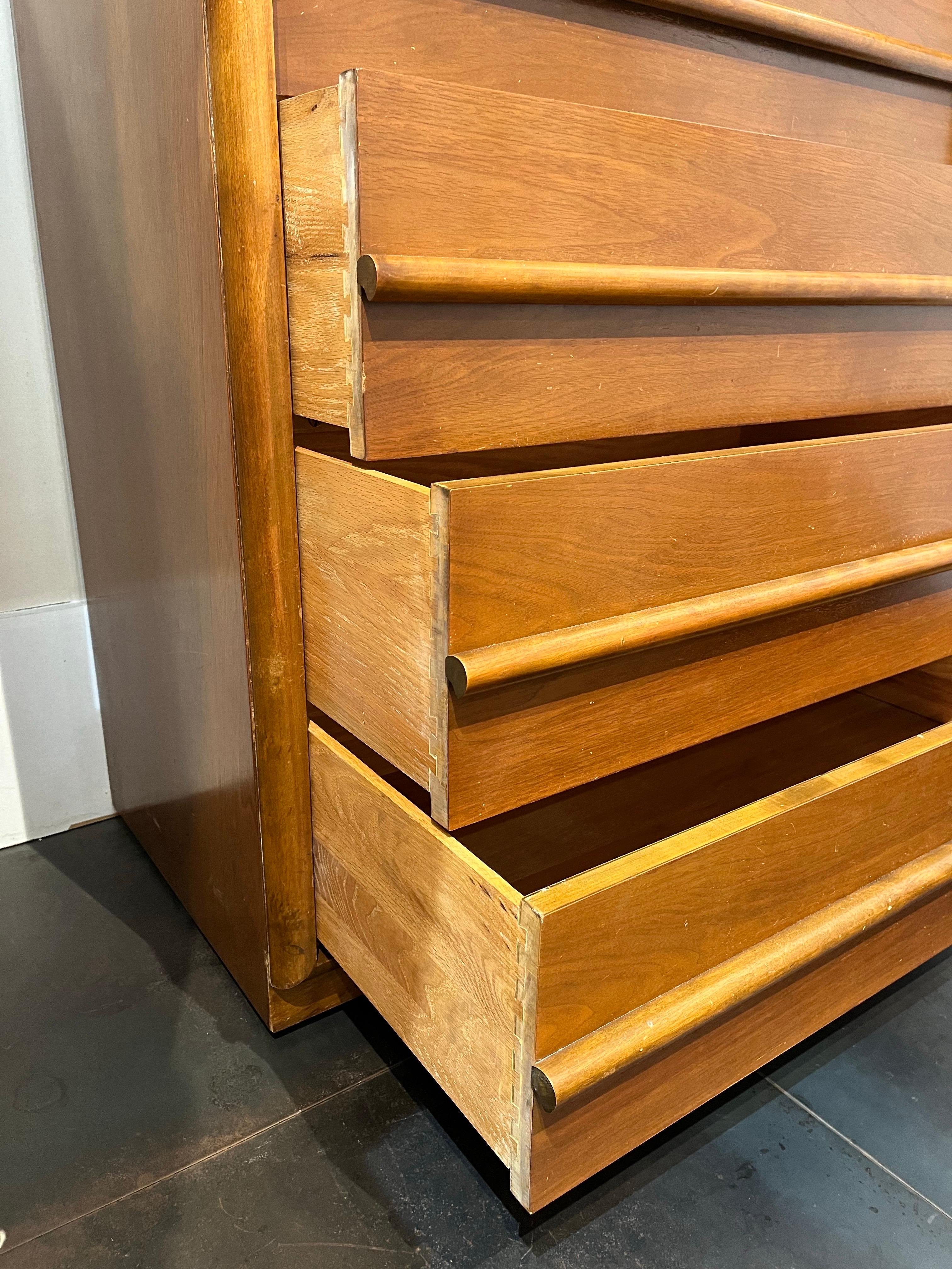 Commode par AT&T. Robsjohn-Gibbings en vente 1