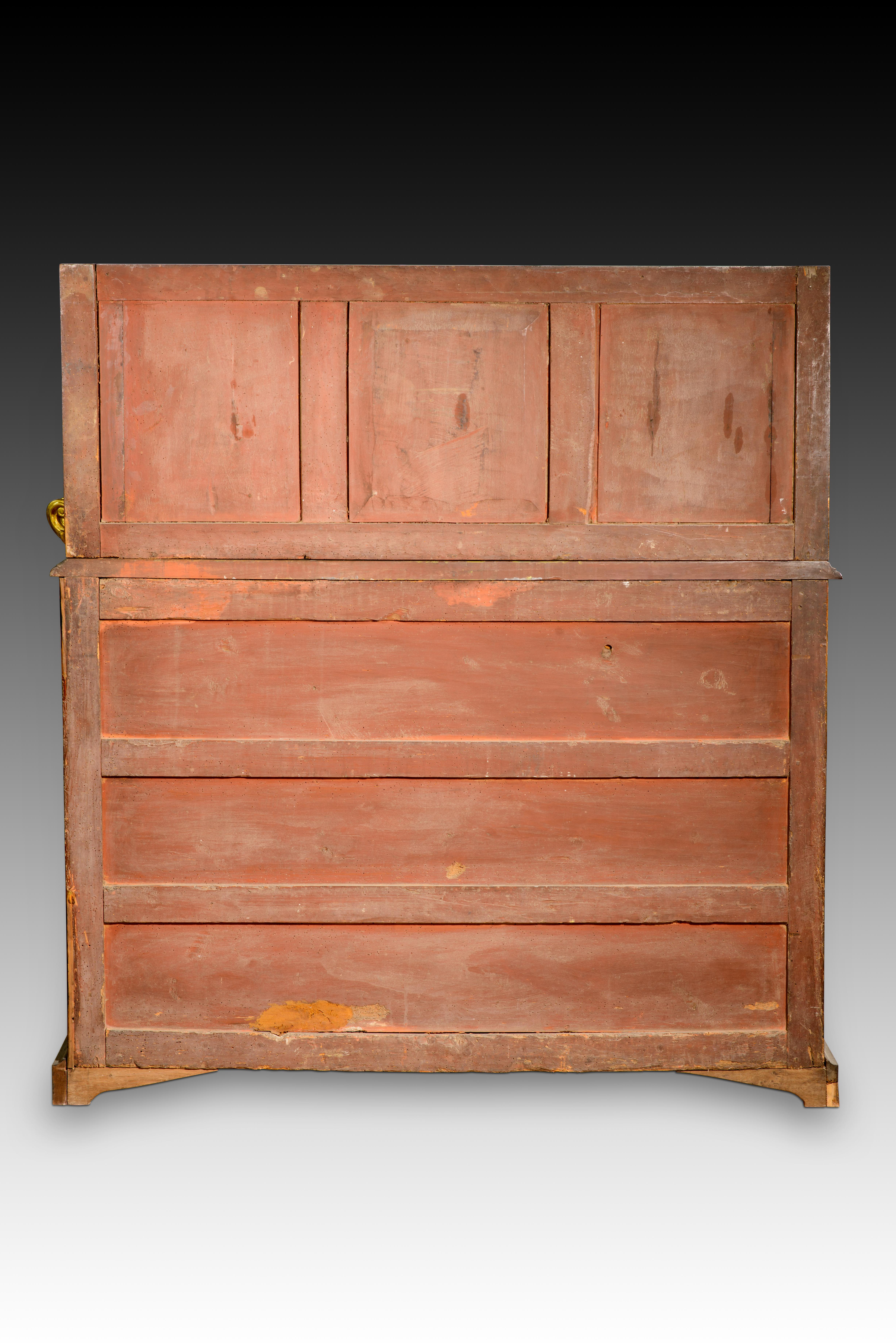 Cassettiera. Legno intagliato. XVI secolo. in vendita 5