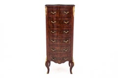 Commode en mousseline de soie, France, vers 1880.