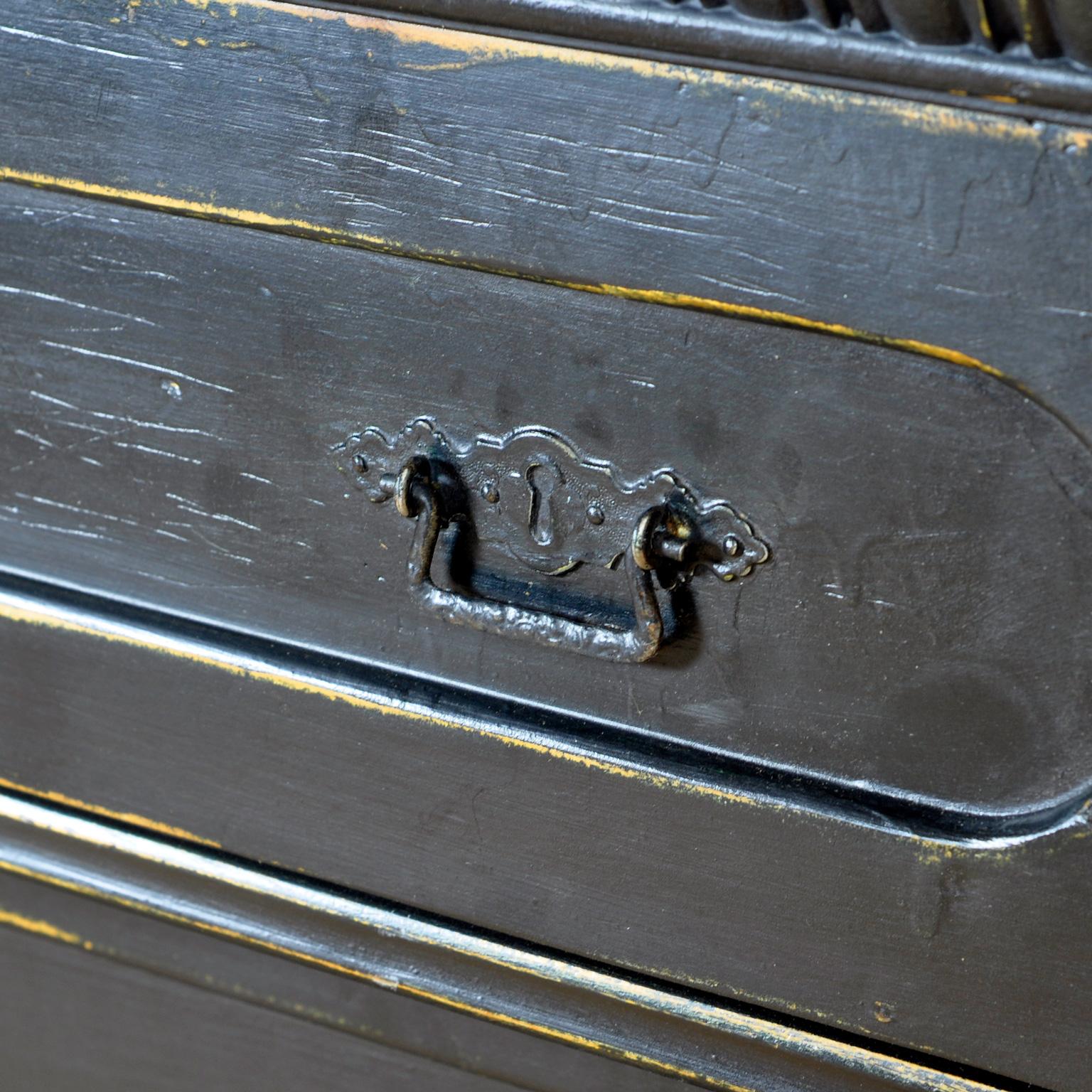 Early 20th Century Chest Of Drawers, commode, Circa 1920 For Sale