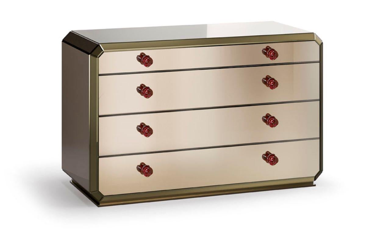 Modern Chest of Drawers Covered with Amber Mirror Bronzed Skirting Glass Flower Knobs For Sale
