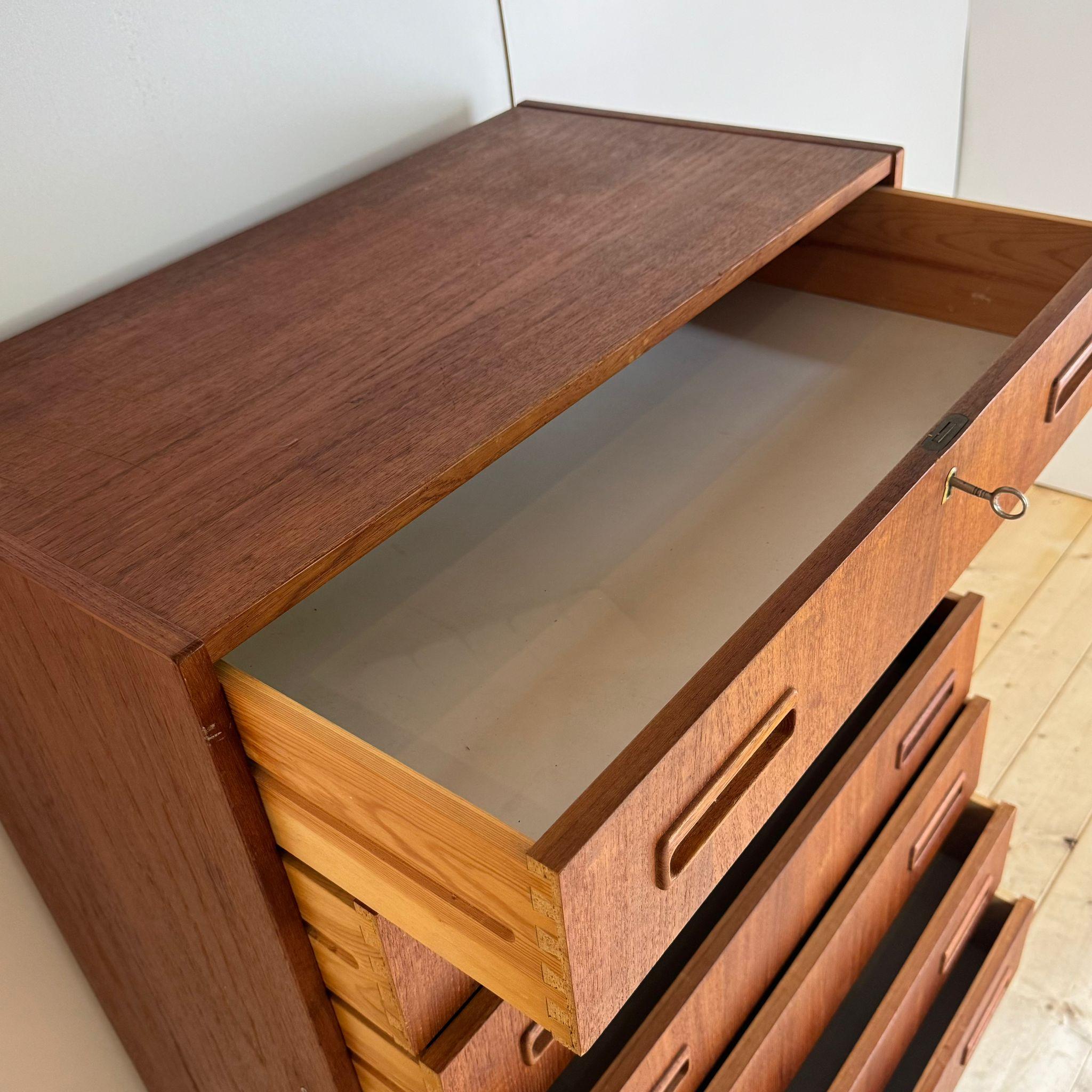 Danish Chest of drawers, Denmark, 1960 For Sale