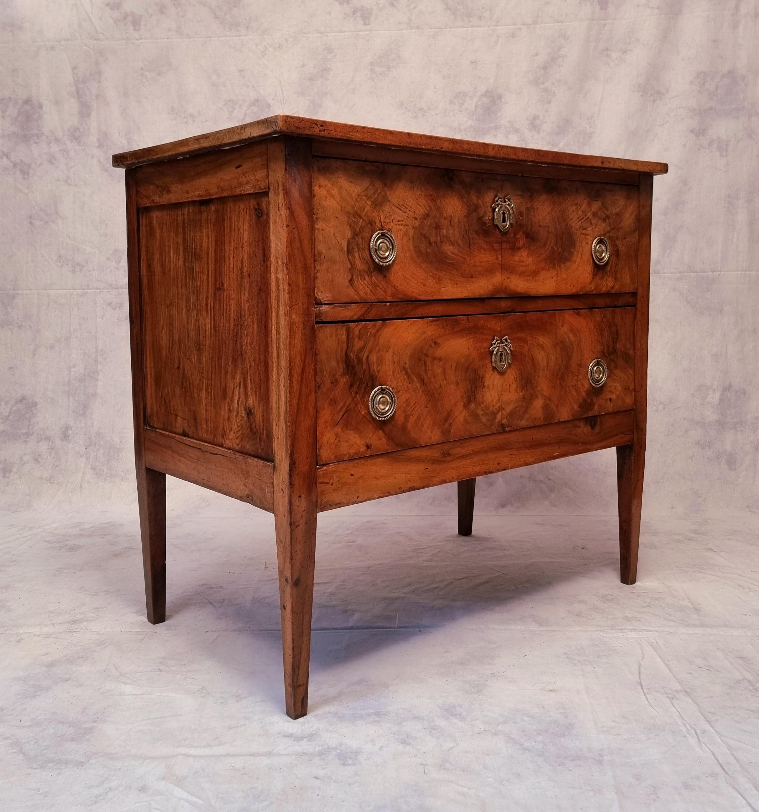 French Chest of Drawers Directoire Period, Alsace, Walnut, 18th