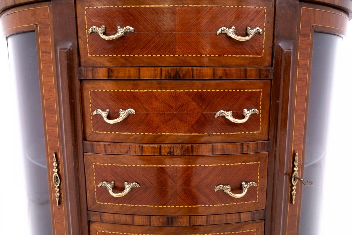 Chest of drawers - display cabinet, France, around 1920. For Sale 1