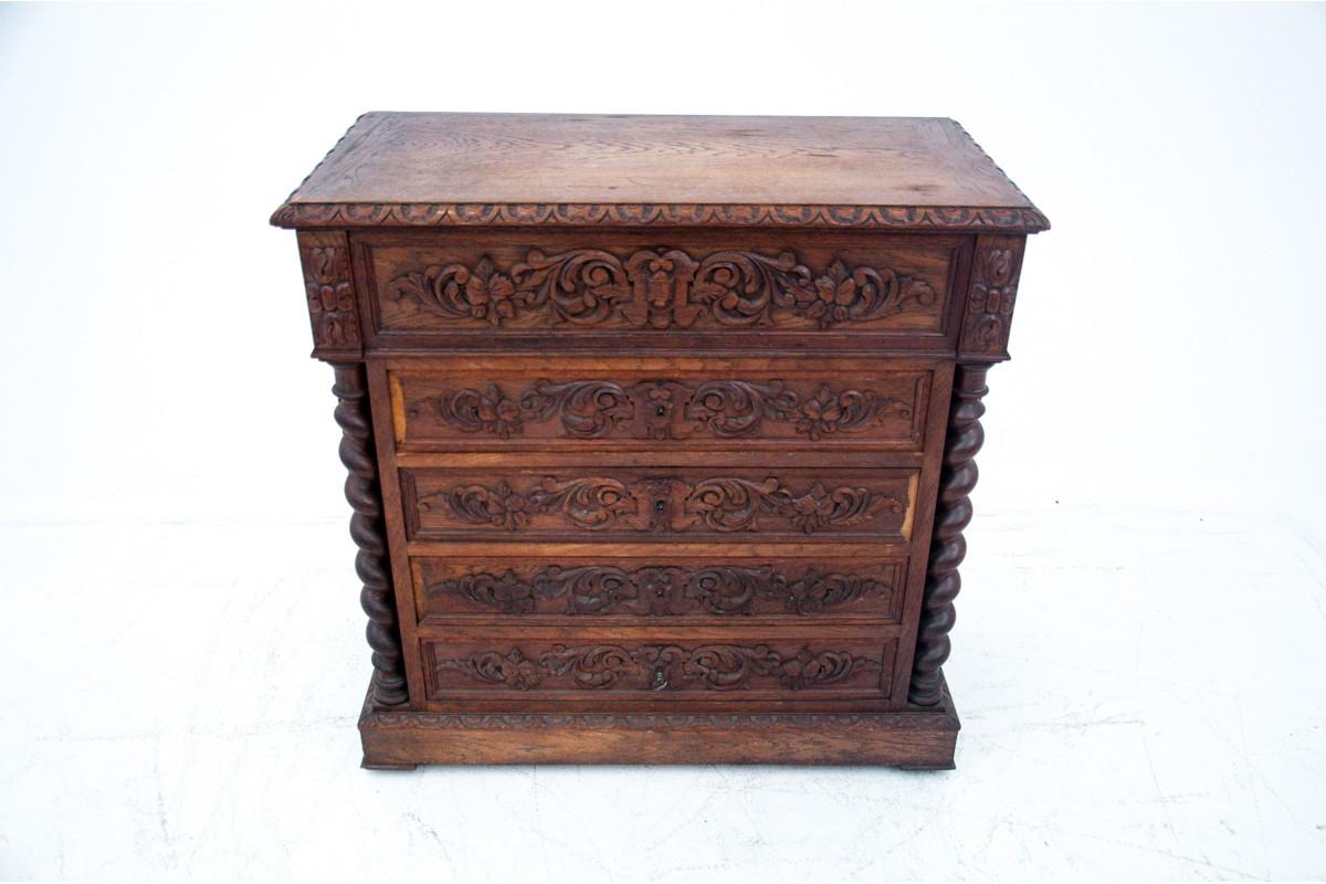 Chest of Drawers, Dressing Table, France, circa 1880 For Sale 1
