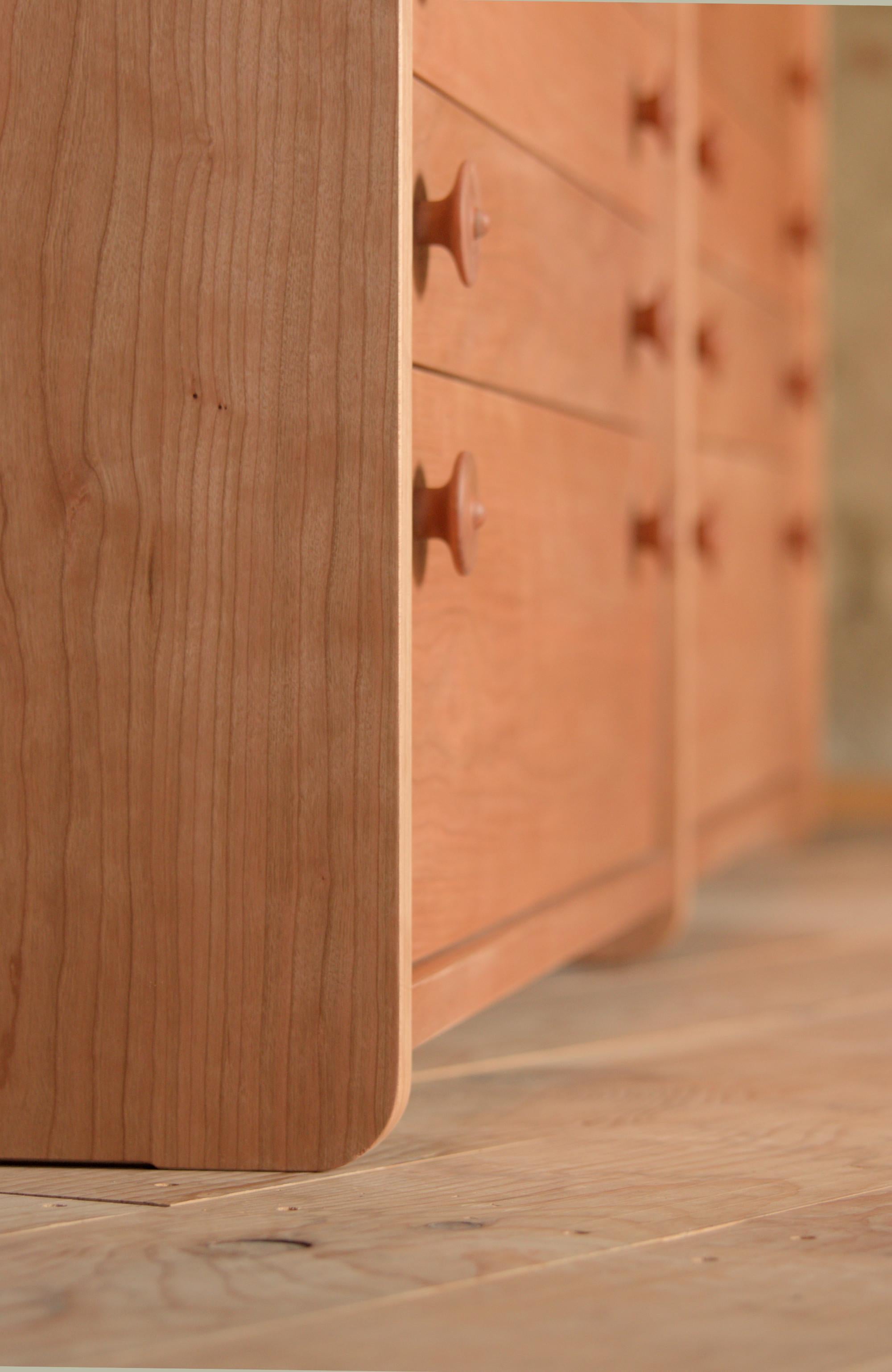 Fatto a mano Handcrafted Black Cherry Chest of Drawers with Joinery by Frank Buschmann in vendita