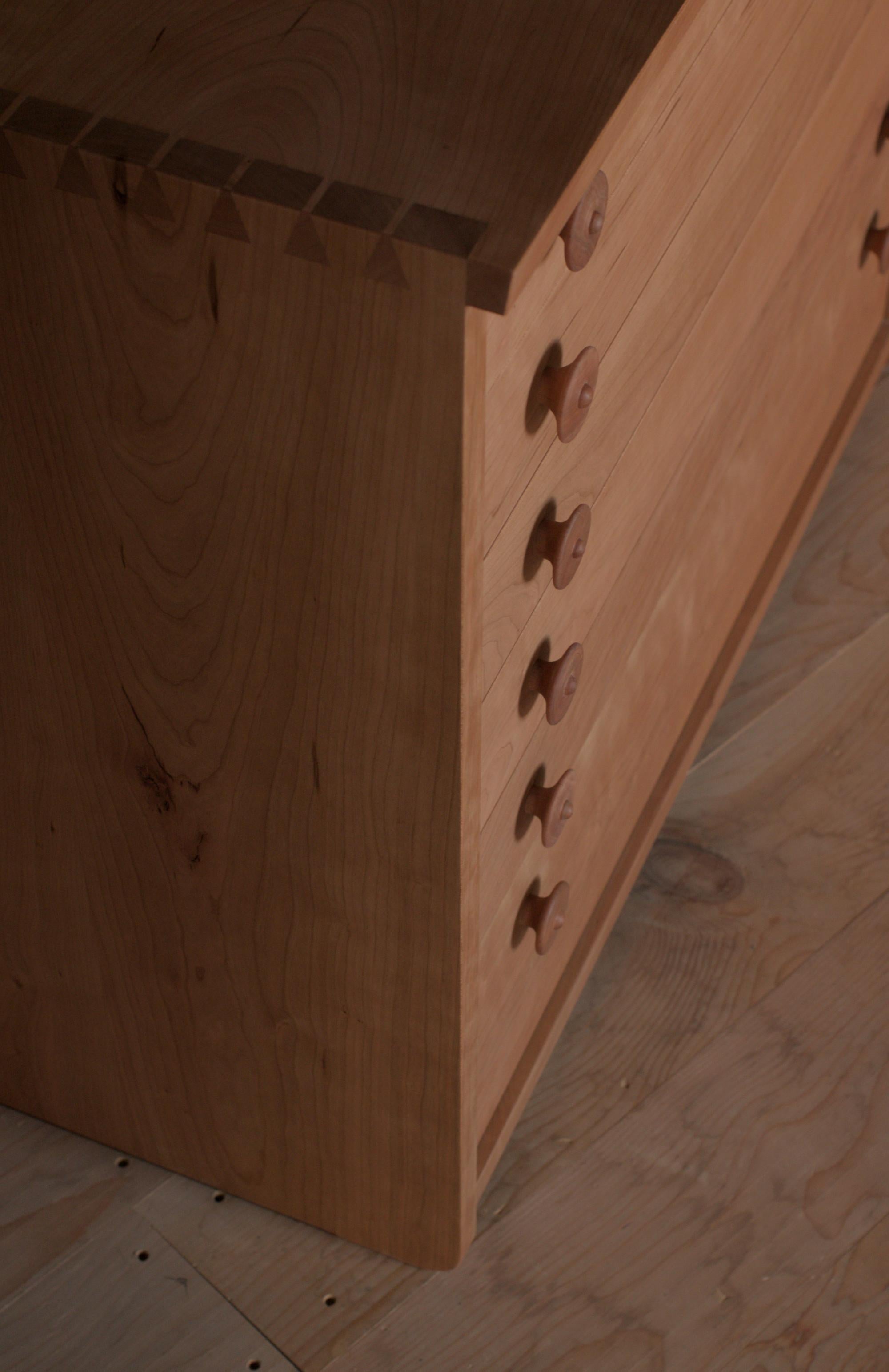 Handcrafted Black Cherry Chest of Drawers with Joinery by Frank Buschmann in vendita 1