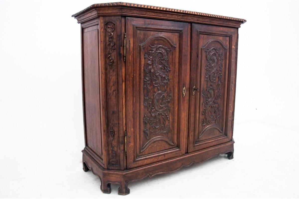 Late 19th Century Chest of drawers, France, circa 1880. For Sale