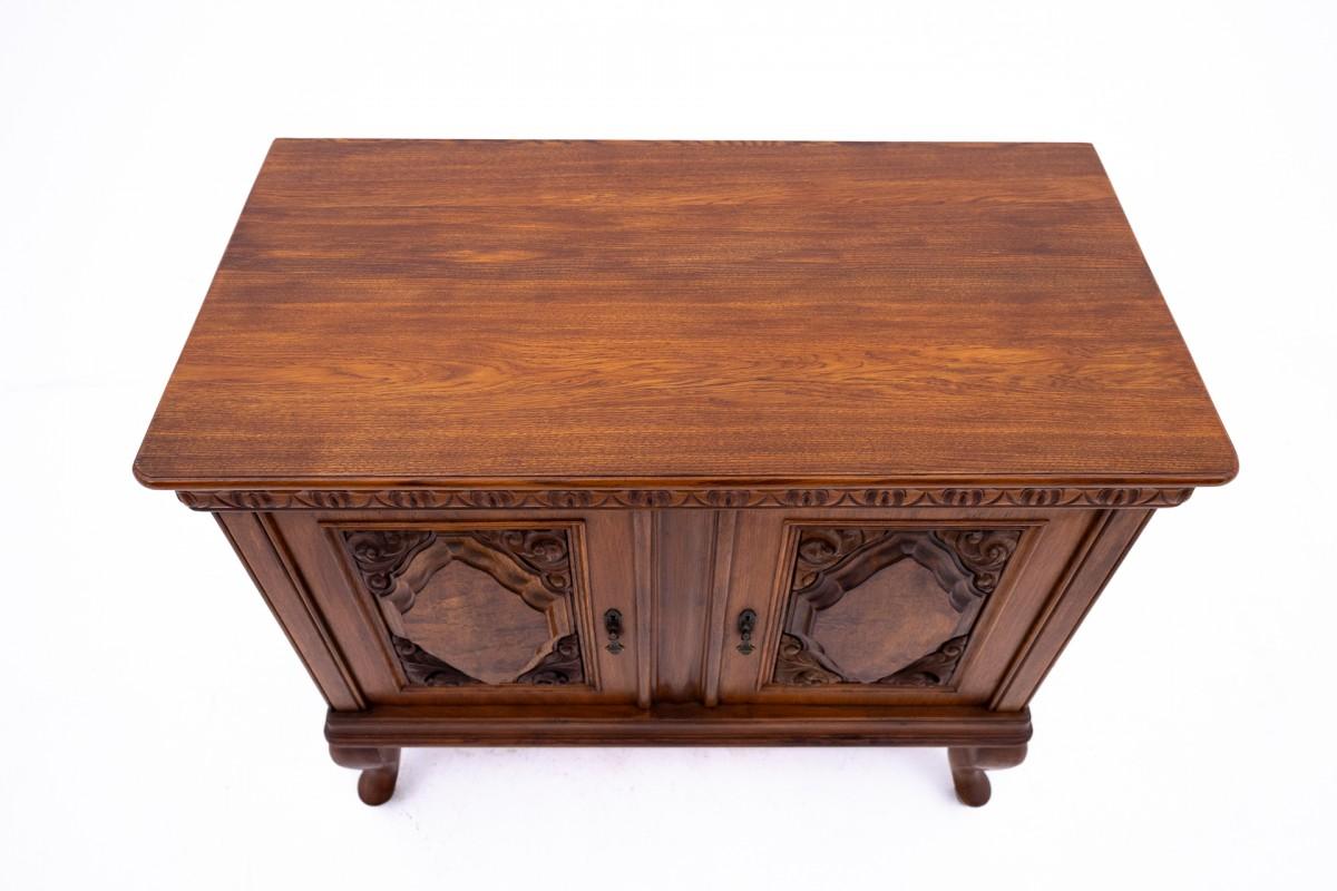 Oak Chest of drawers from around 1900, Northern Europe. For Sale