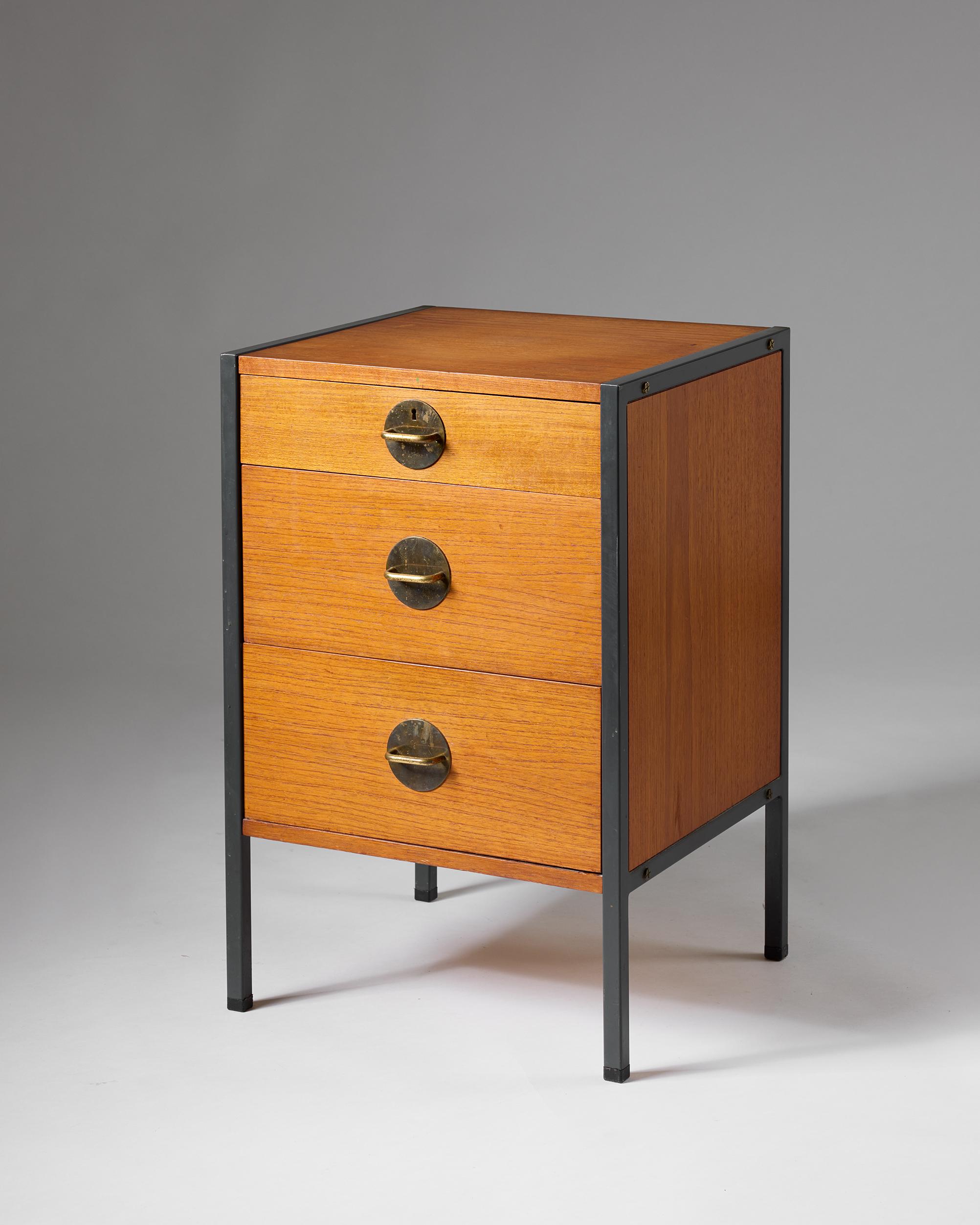 Swedish Chest of drawers from the 'Triva' series designed for Nordiska Kompaniet, Sweden For Sale