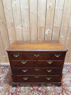 Chest of drawers – Georgian period – Solid oak – Brass hardware
