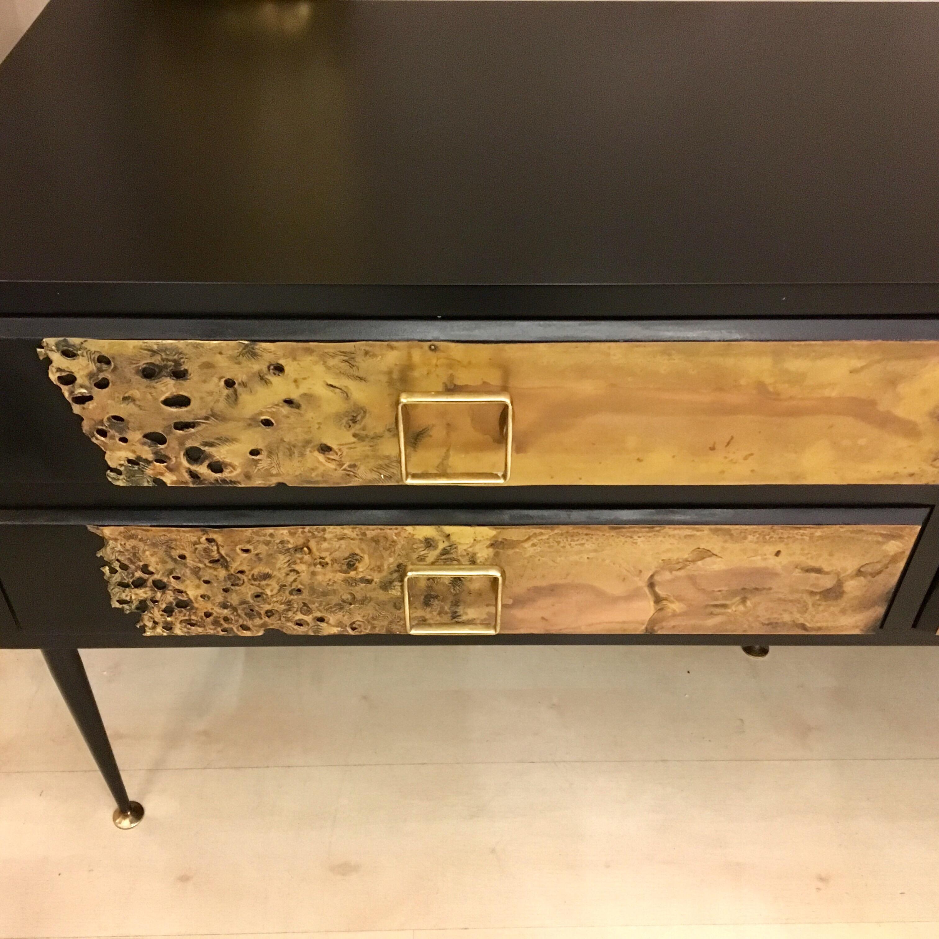 Chest of Drawers in Black Lacquered Wood Drawers with Brass Sculpture, 1970 2