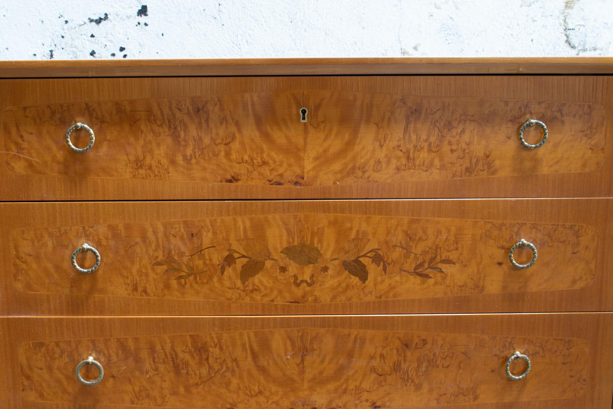 Mid-20th Century Chest of Drawers in Golden Flame Birch with Intarsia Inlay and Ebonized Base