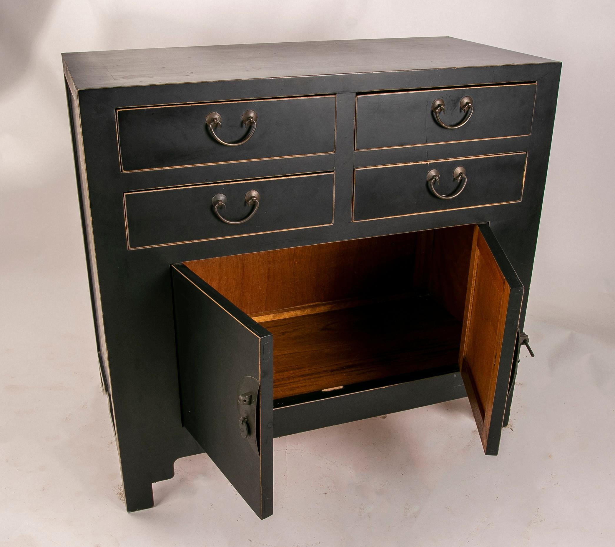 20th Century Chest of Drawers in Lacquered Wood with Drawers and Metal Pulls For Sale