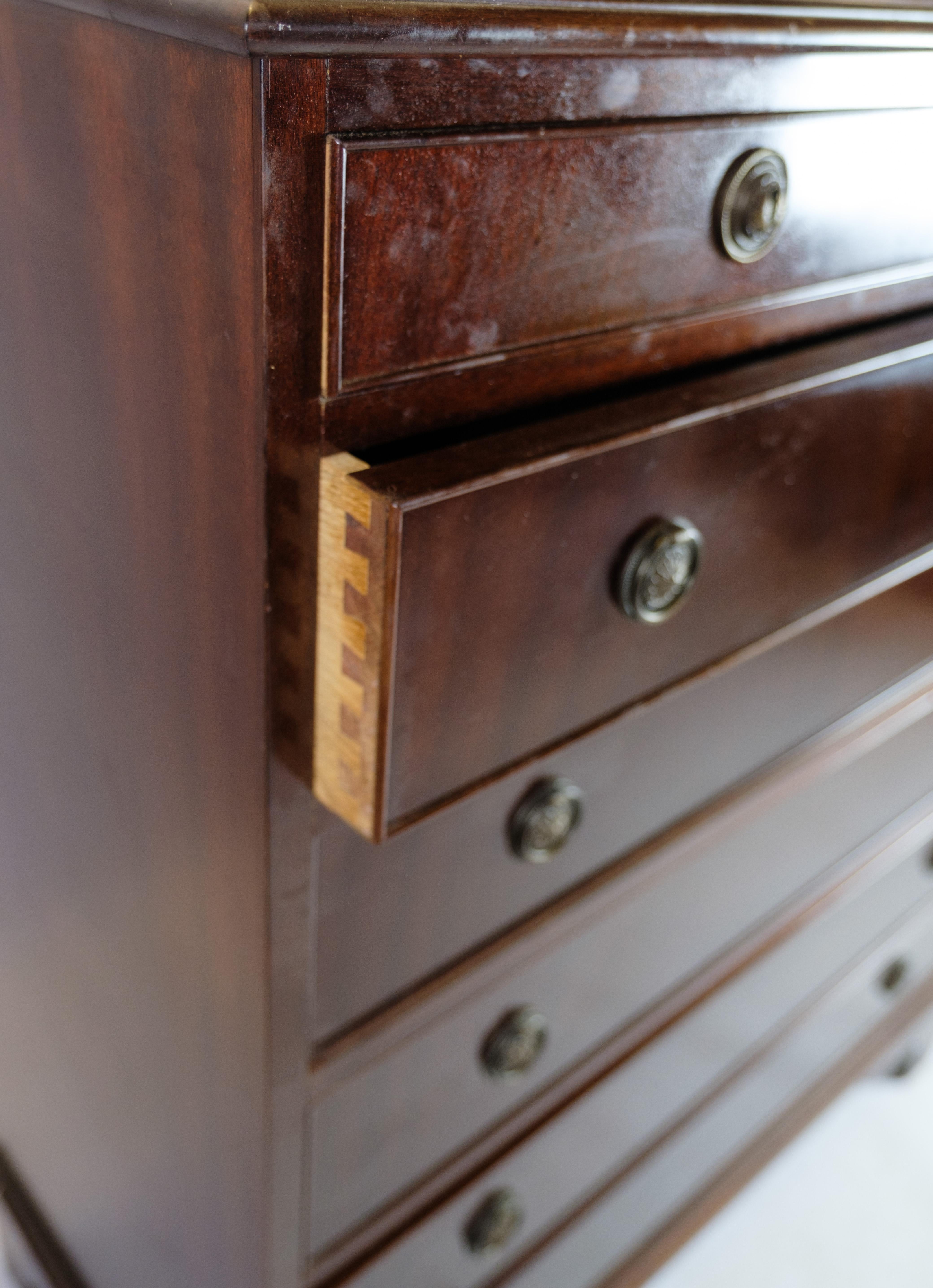 Mid-20th Century Chest of drawers In Mahogany With 7 drawers and Brass handles From The 1930
