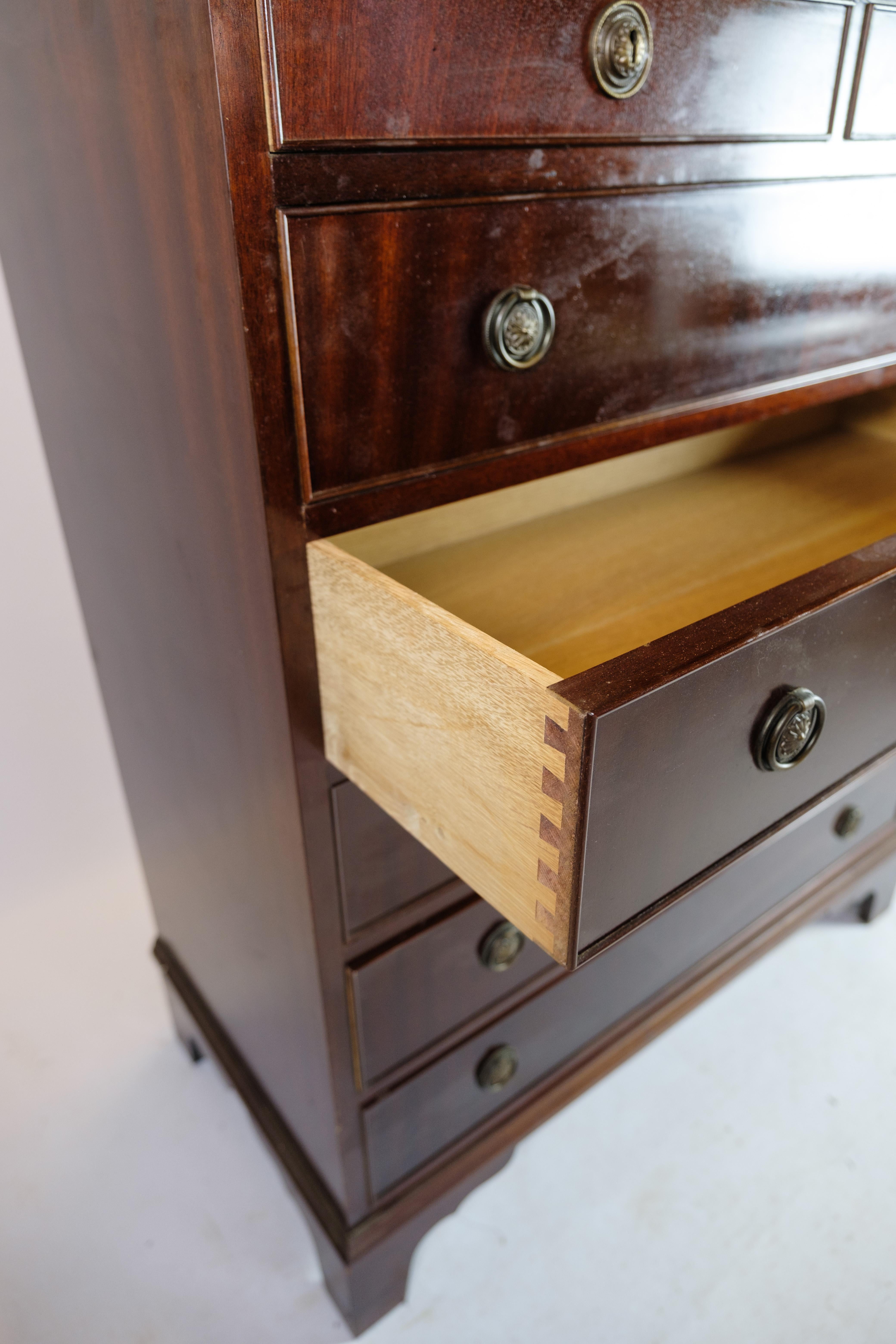 Chest of drawers In Mahogany With 7 drawers and Brass handles From The 1930 3