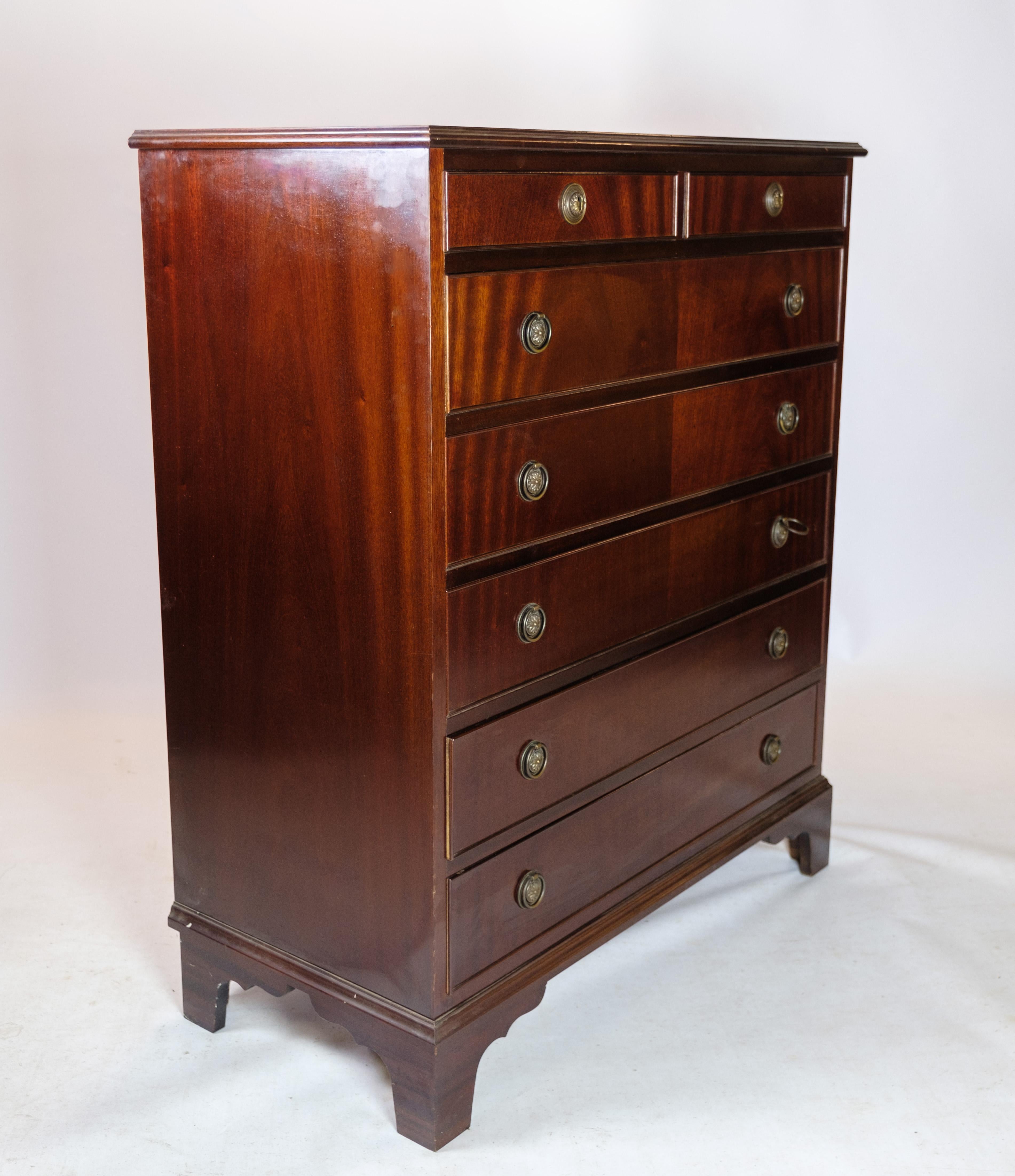 Chest of drawers In Mahogany With 7 drawers and Brass handles From The 1930 For Sale 4