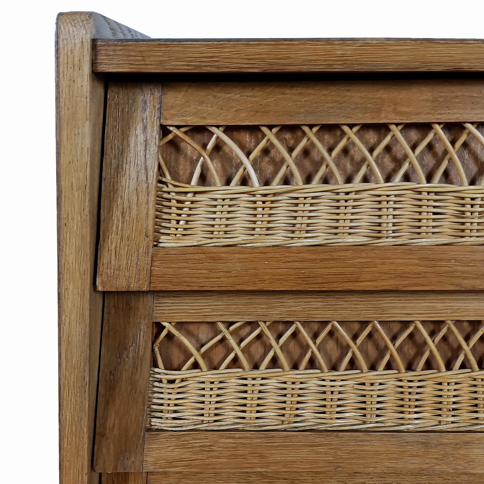 Chest of drawers in oak and wicker – France 1950 For Sale 1