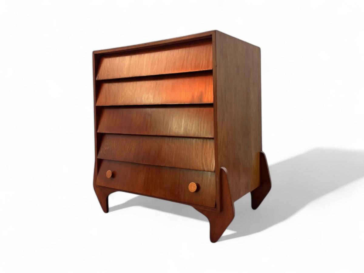 Mid-Century moderno Cassettiera in compensato di Jose Zanine caldas, 1950 ca. in vendita