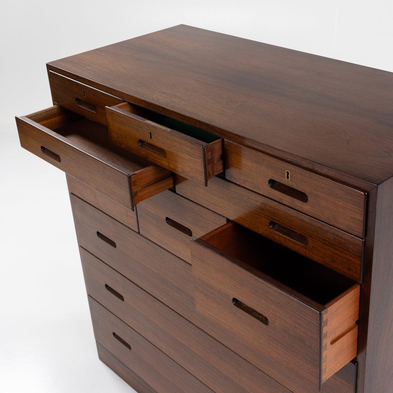 Patinated Chest of drawers in rosewood by Kai Winding For Sale