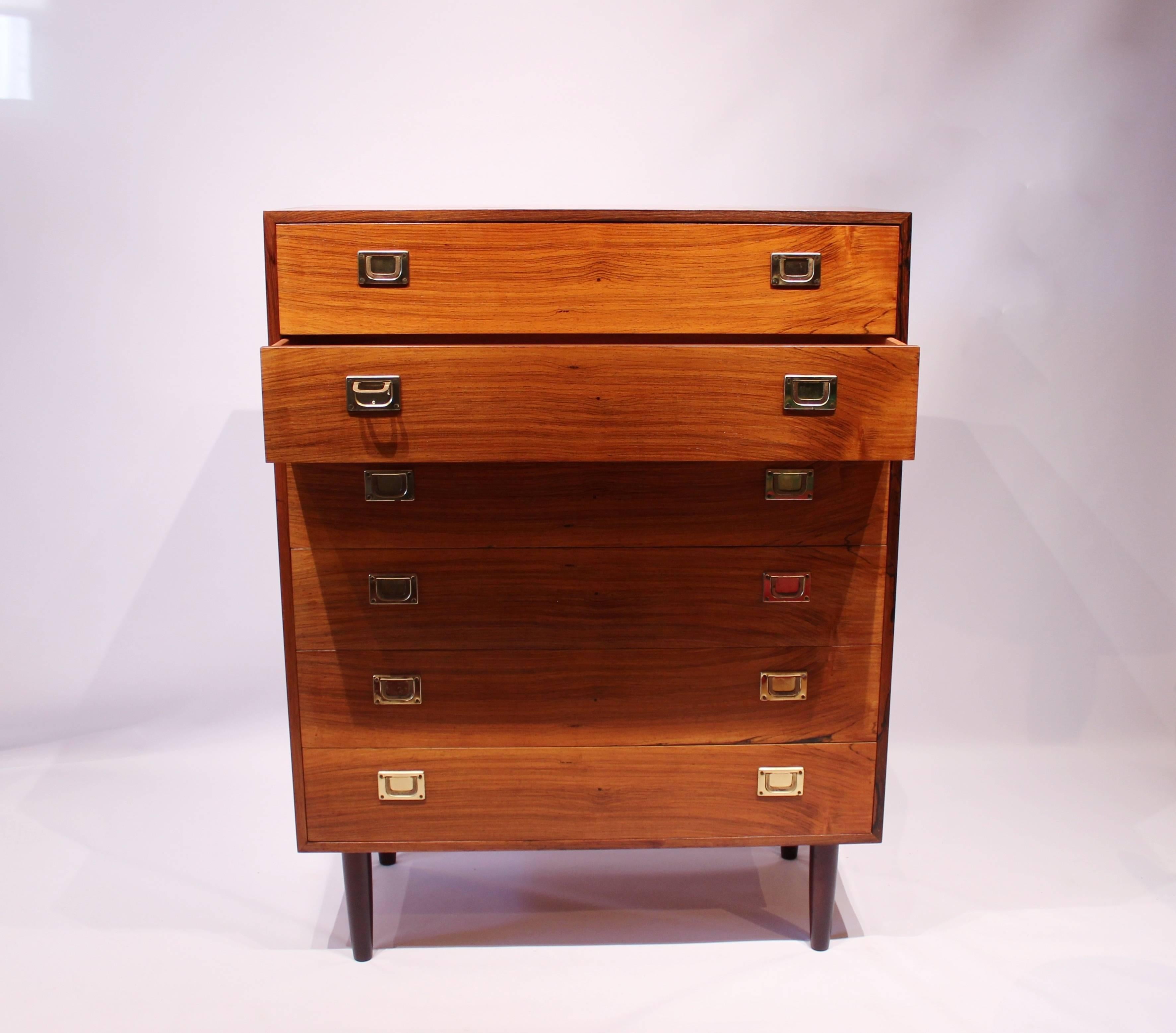 Chest of drawers in rosewood by the furniture factory, Reoval, of Danish design from the 1960s. The chest is in great vintage condition.