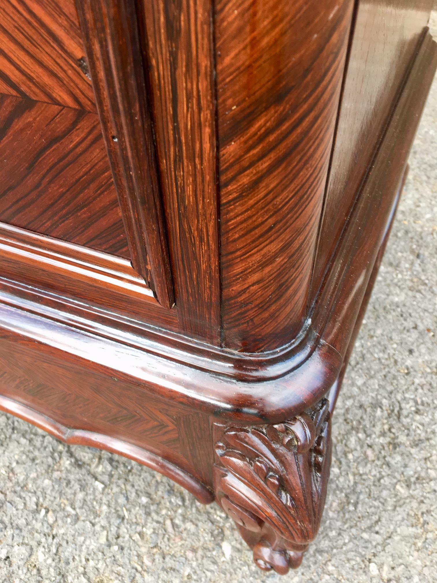 French Provincial Chest of Drawers in Rosewood, circa 1870
