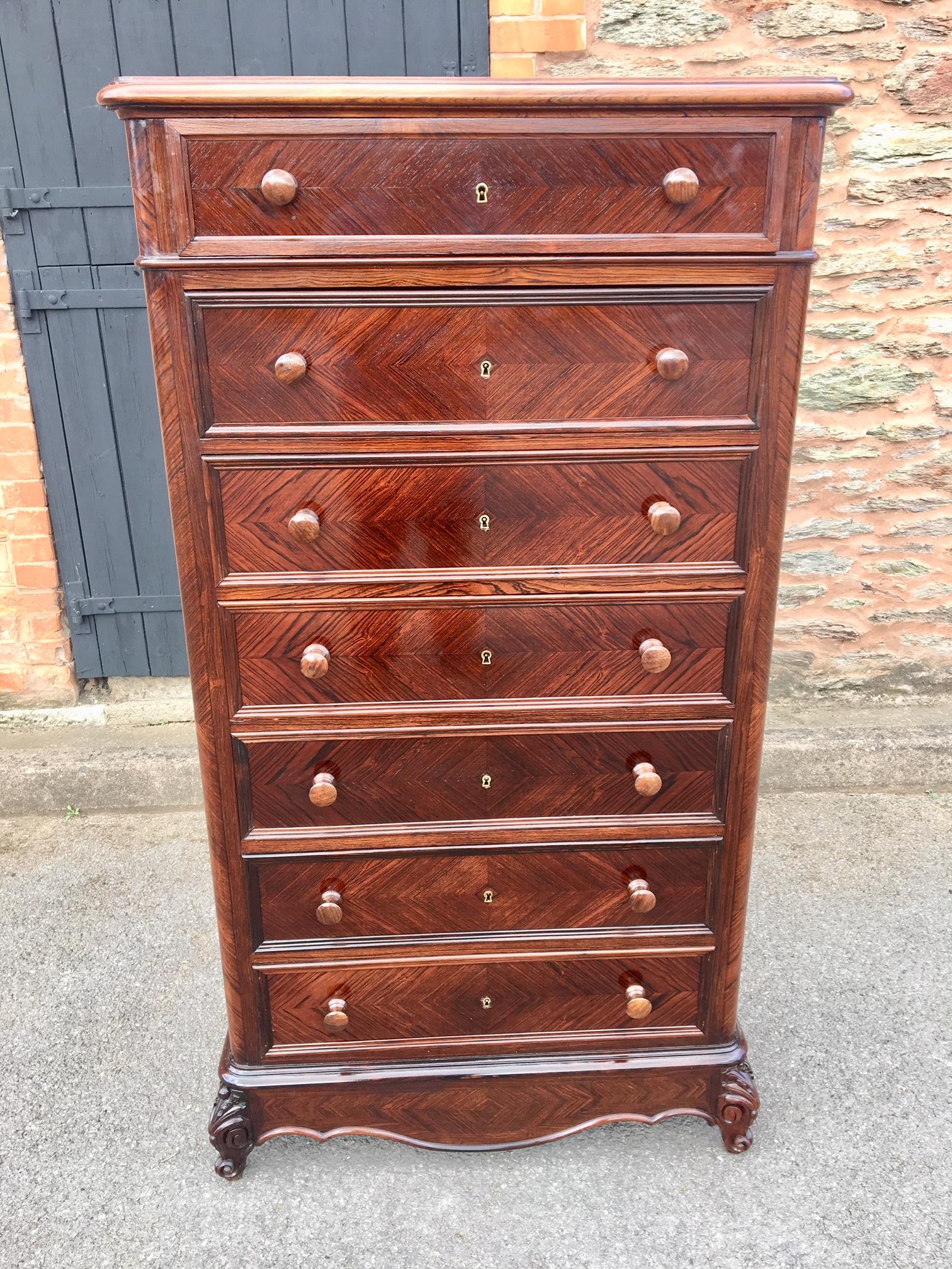 Chest of Drawers in Rosewood, circa 1870 In Good Condition In Honiton, Devon