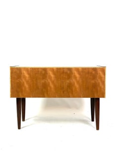 Cómoda de palisandro de los años 60