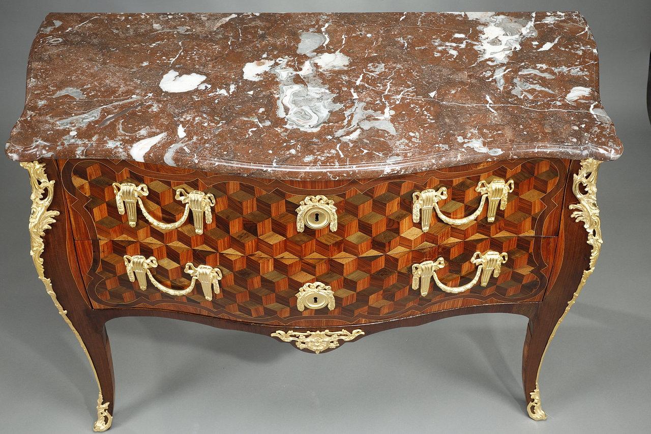 Chest of Drawers in Rosewood Veneer with Oeben Marquetry, Louis XV Period For Sale 9