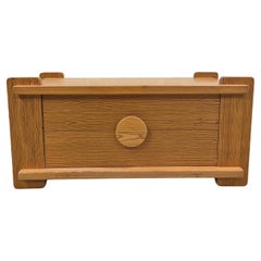 Commodes and Chests of Drawers
