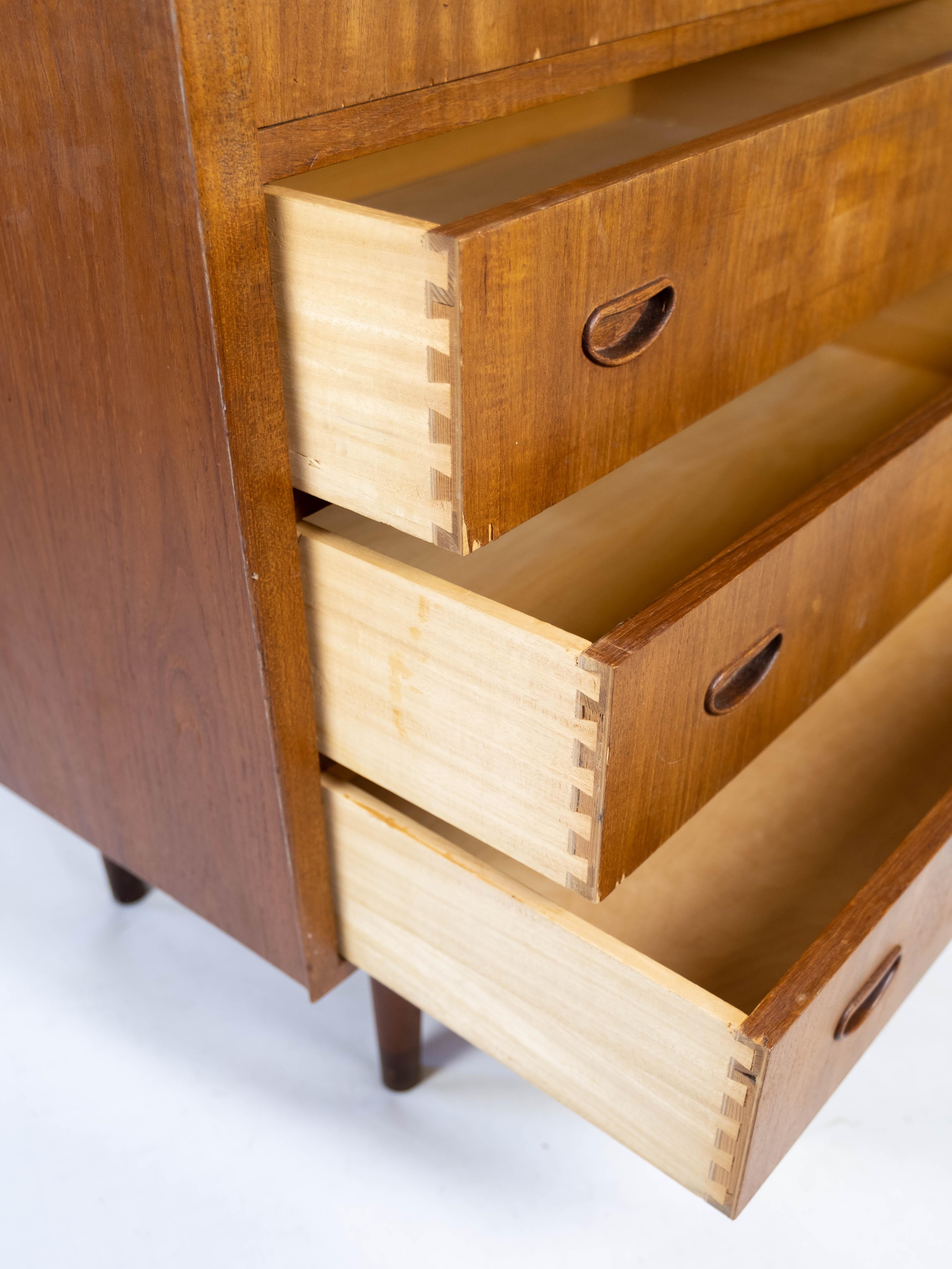 Chest of Drawers in Teak of Danish Design from the 1960s For Sale 4
