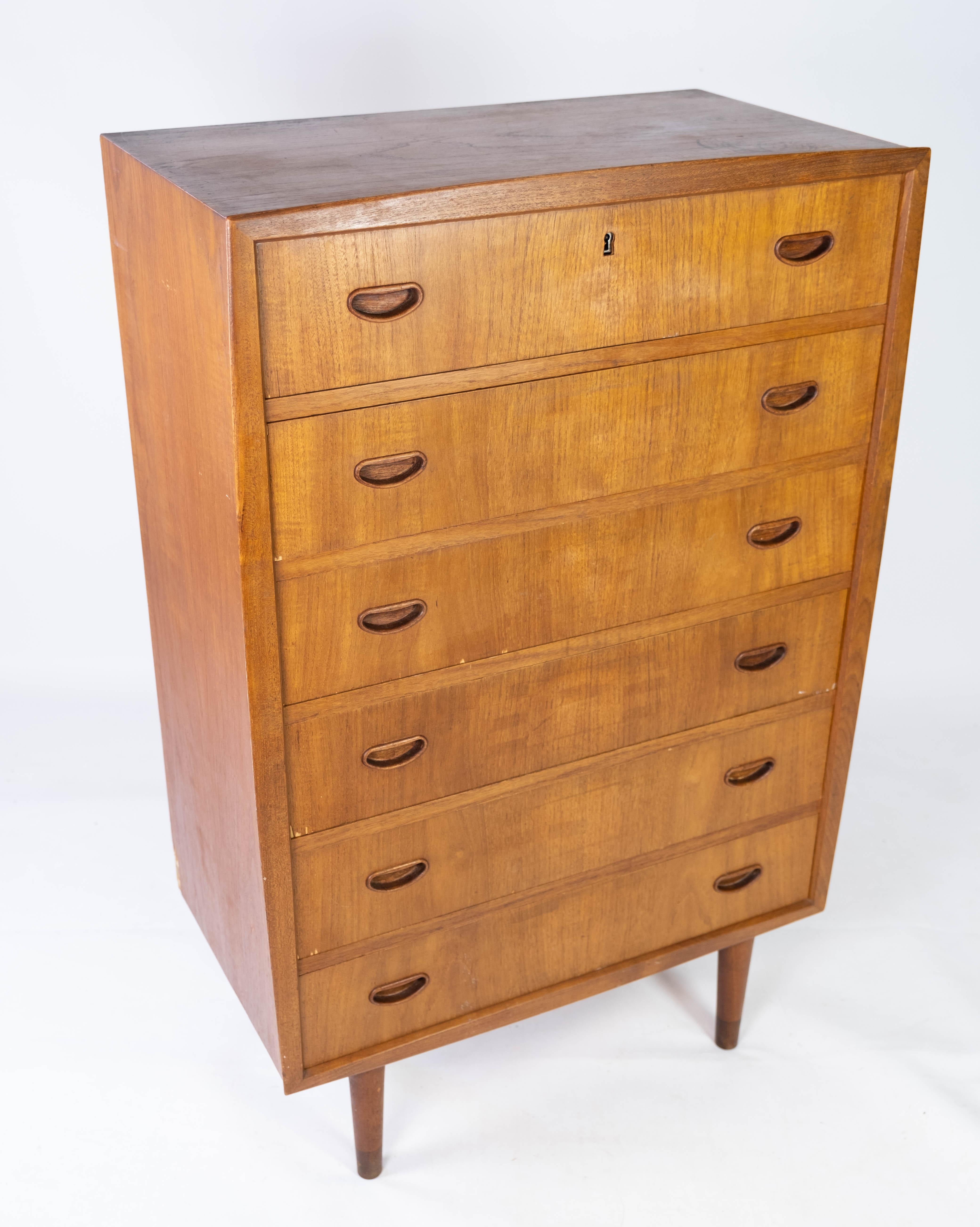 
This chest of drawers from the 1960s exemplifies the timeless allure of Danish design. Crafted from teak wood, it showcases the iconic blend of sleek lines, organic textures, and functional elegance that characterizes Scandinavian modern