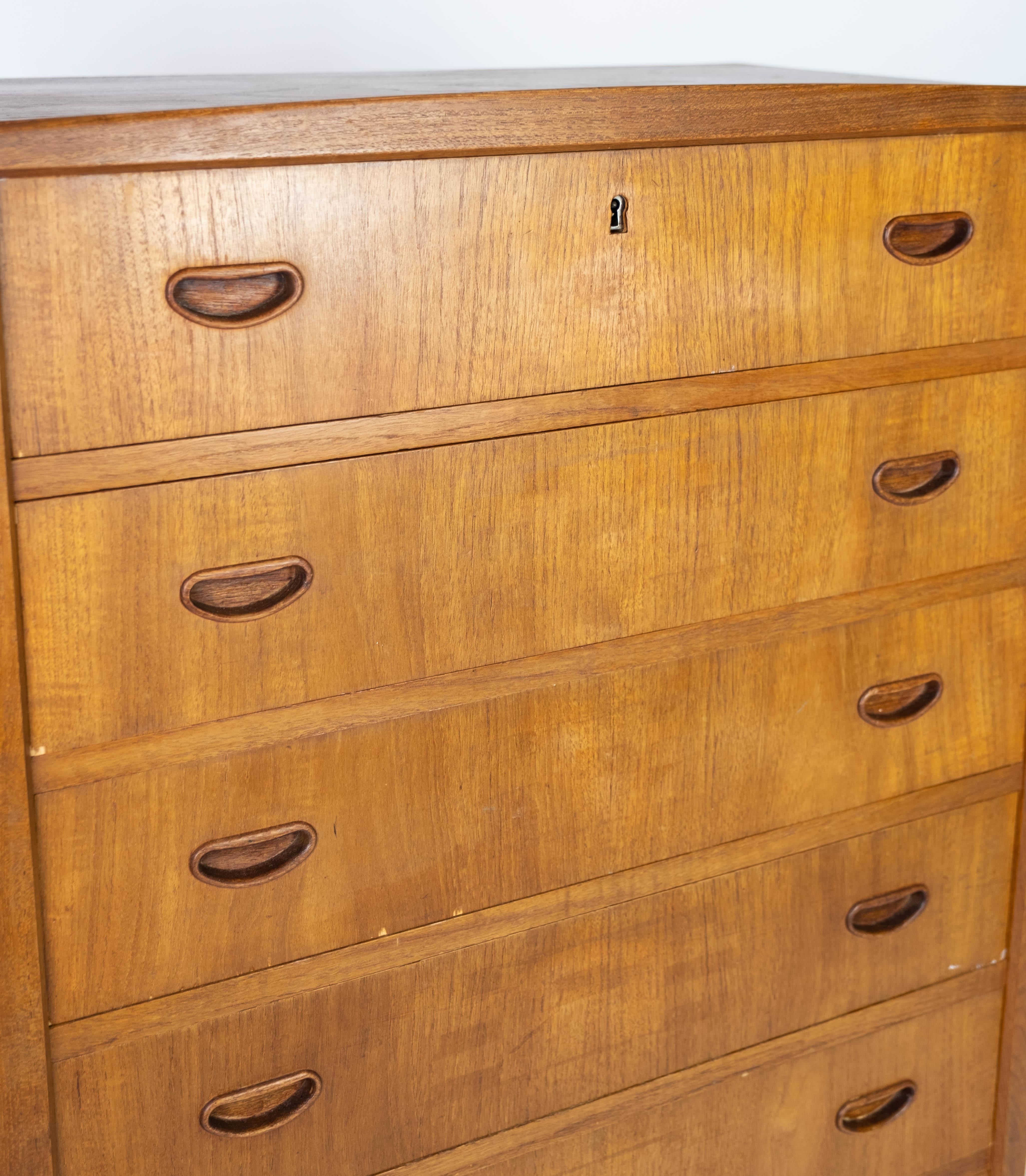 Scandinavian Modern Chest of Drawers in Teak of Danish Design from the 1960s For Sale