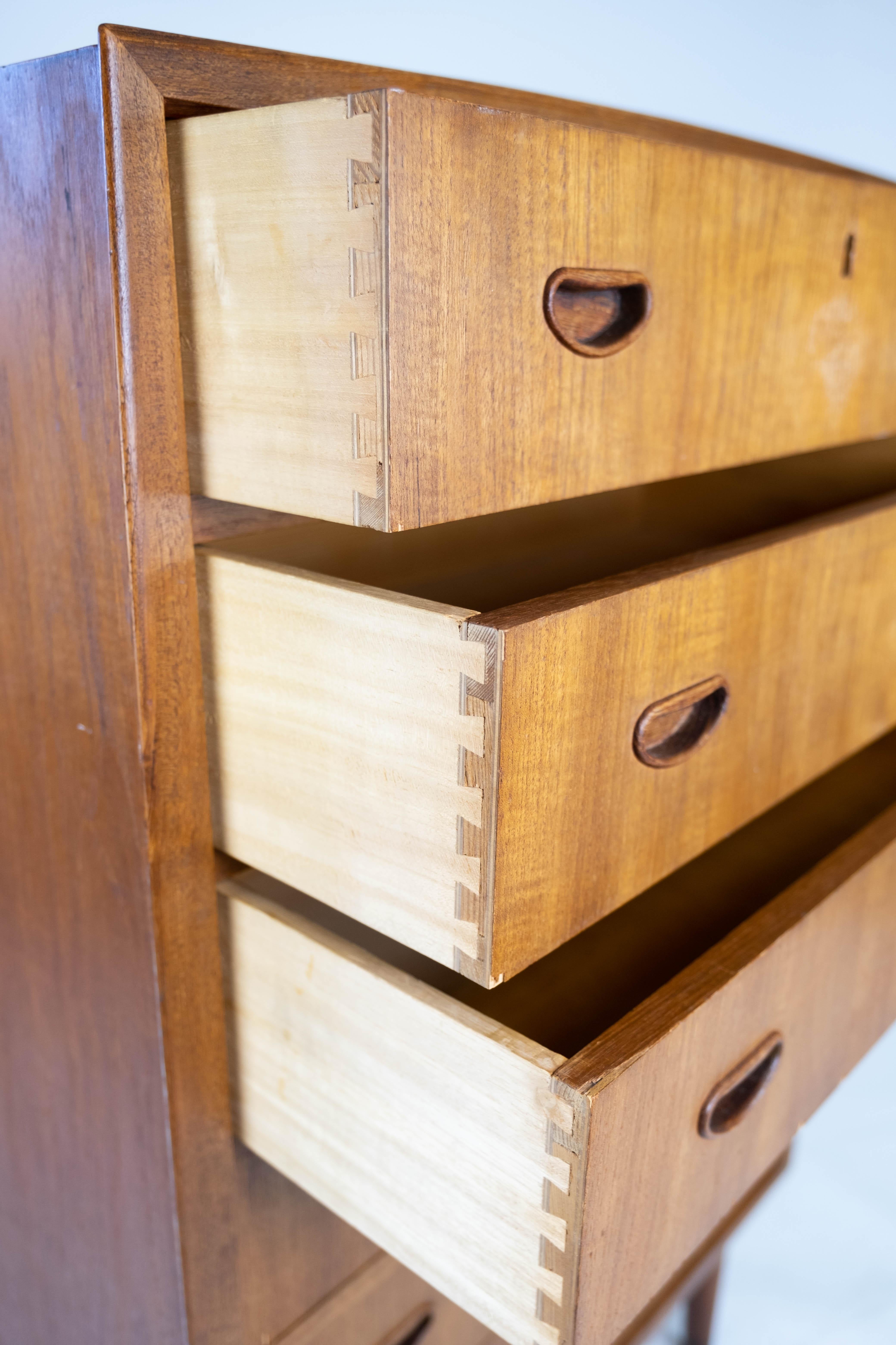 Chest of Drawers in Teak of Danish Design from the 1960s For Sale 2