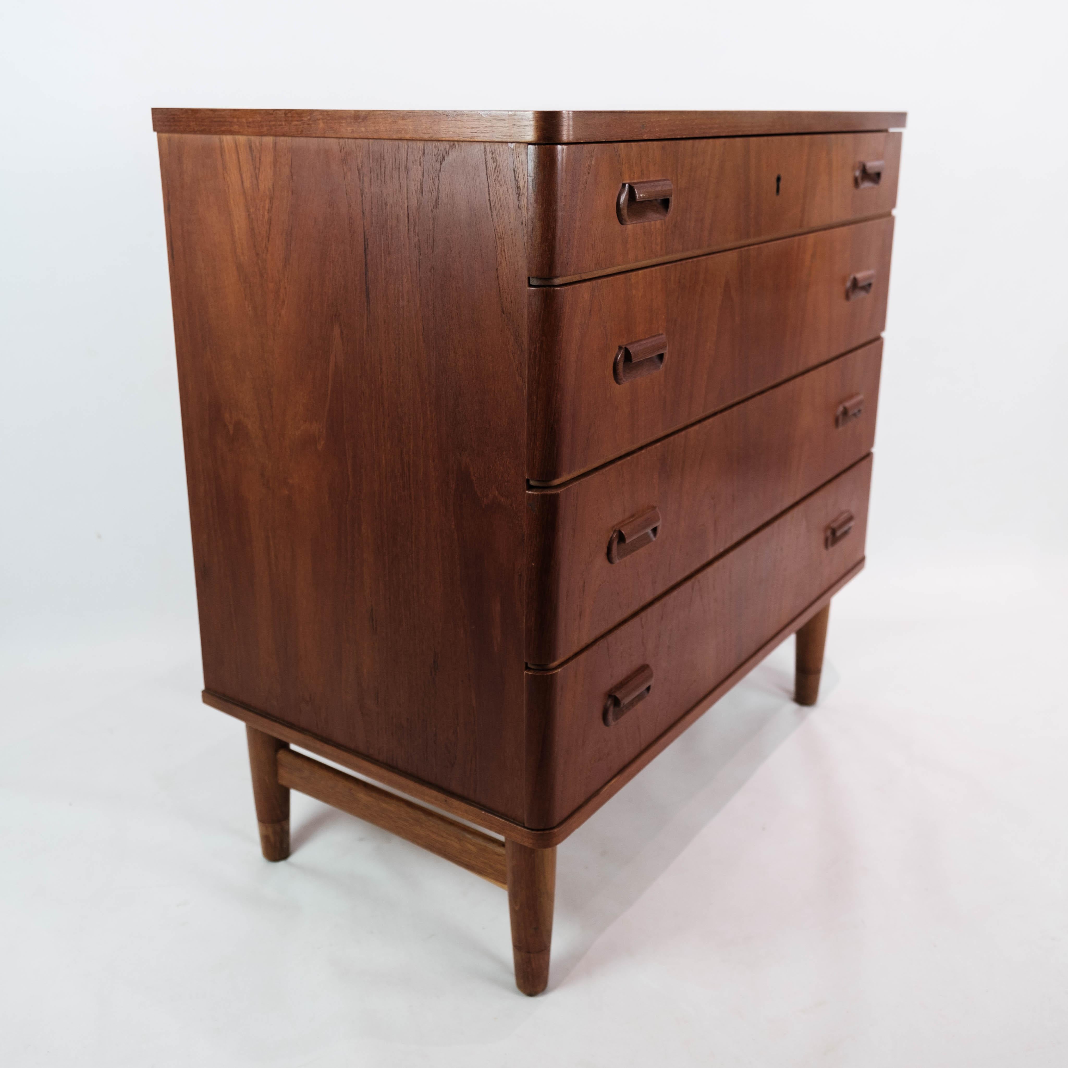 Chest of Drawers Made In Teak With Four Drawers From 1960s For Sale 4