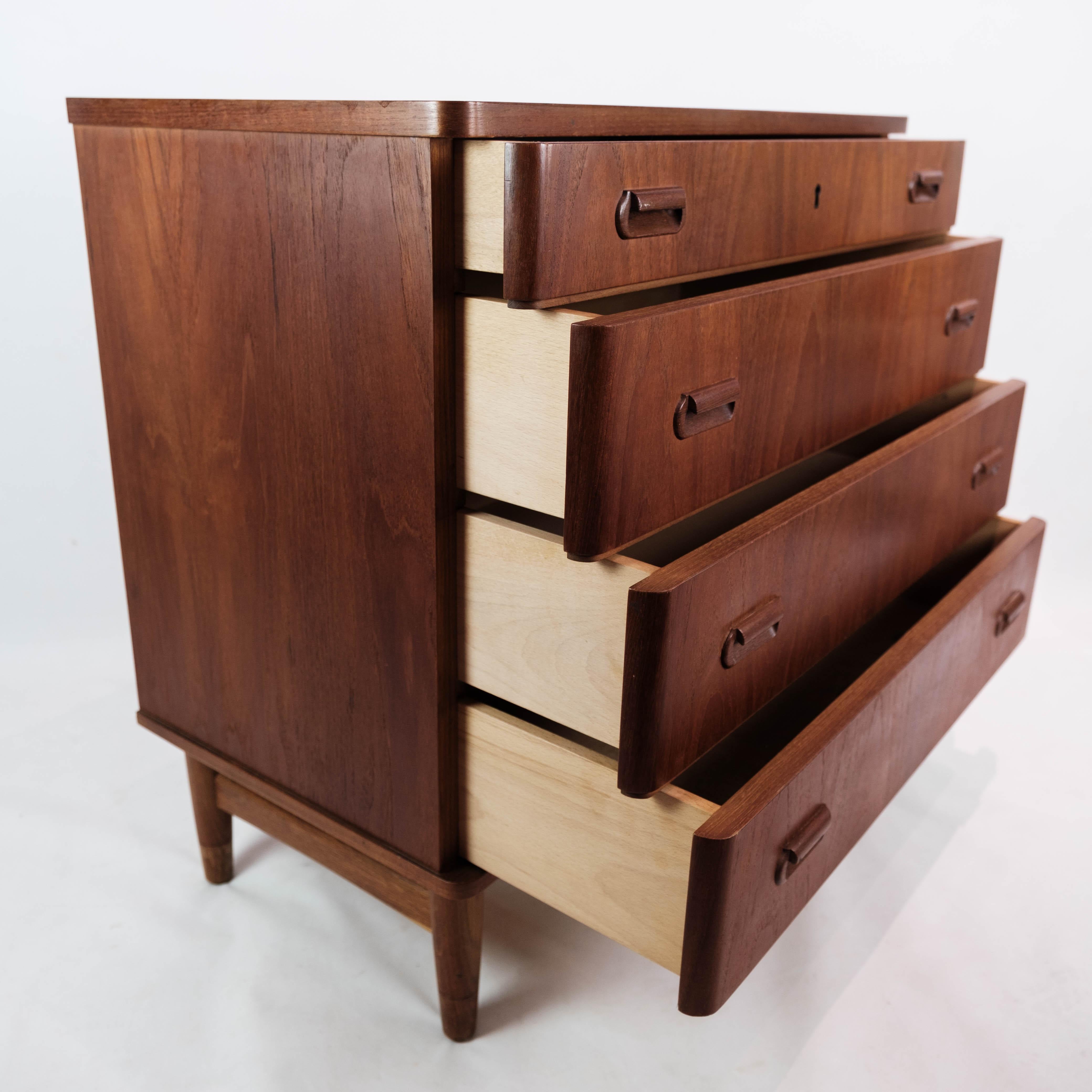 Chest of Drawers Made In Teak With Four Drawers From 1960s For Sale 6