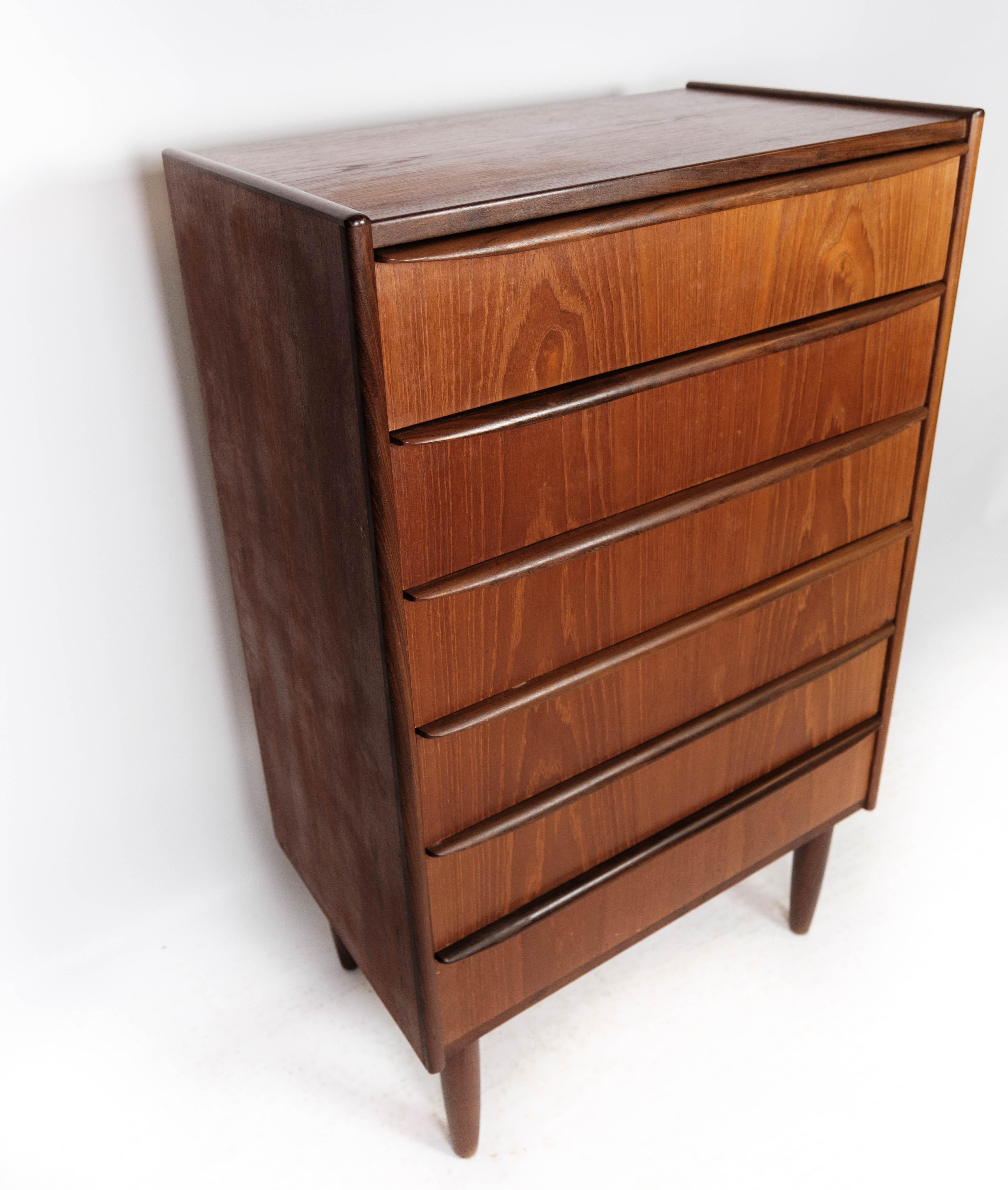 Chest of Drawers in Teak with Six Drawers, of Danish Design from the 1960s In Good Condition In Lejre, DK