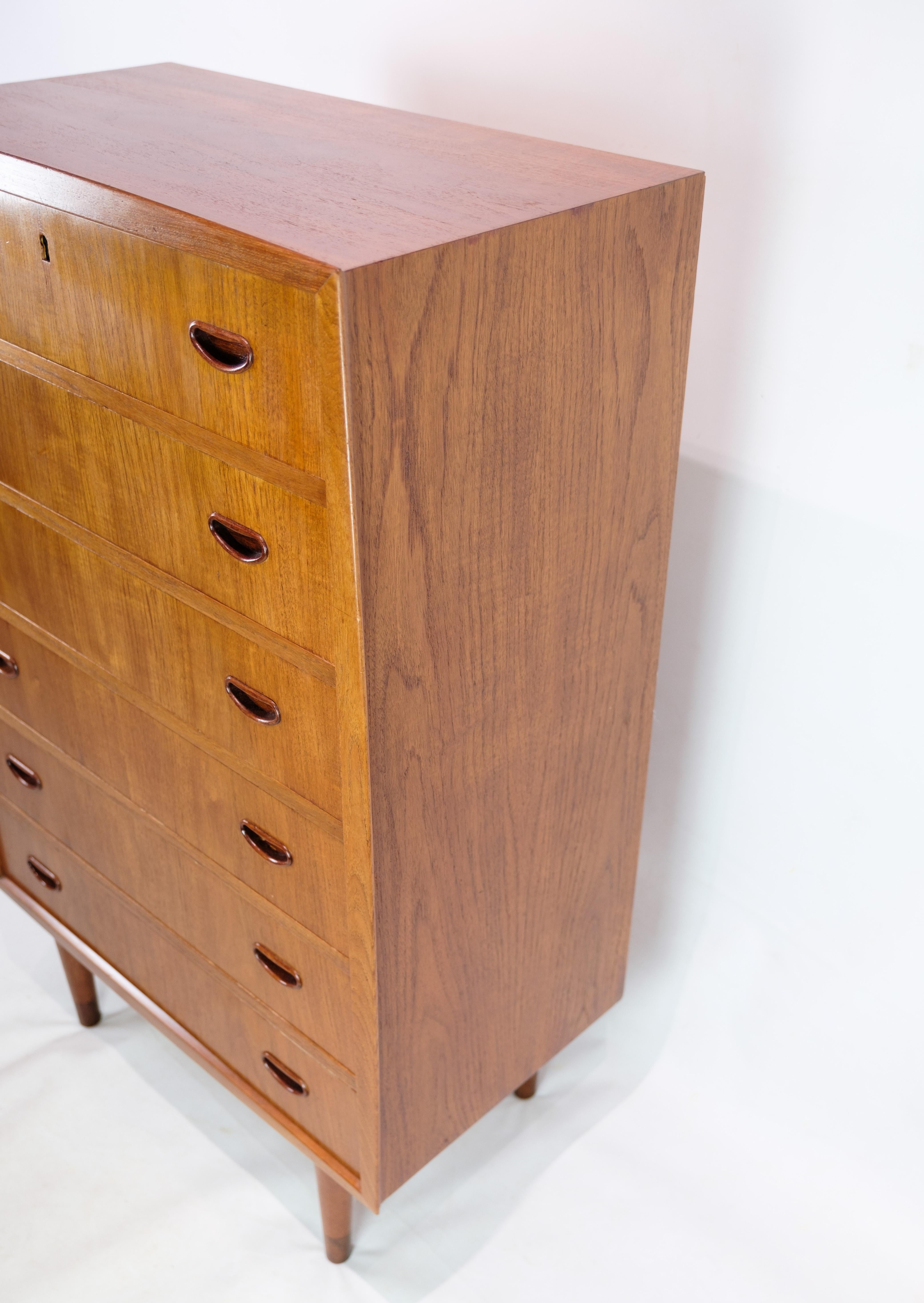 Chest of Drawers in Teak Wood of Danish Design From The 1960's  For Sale 6