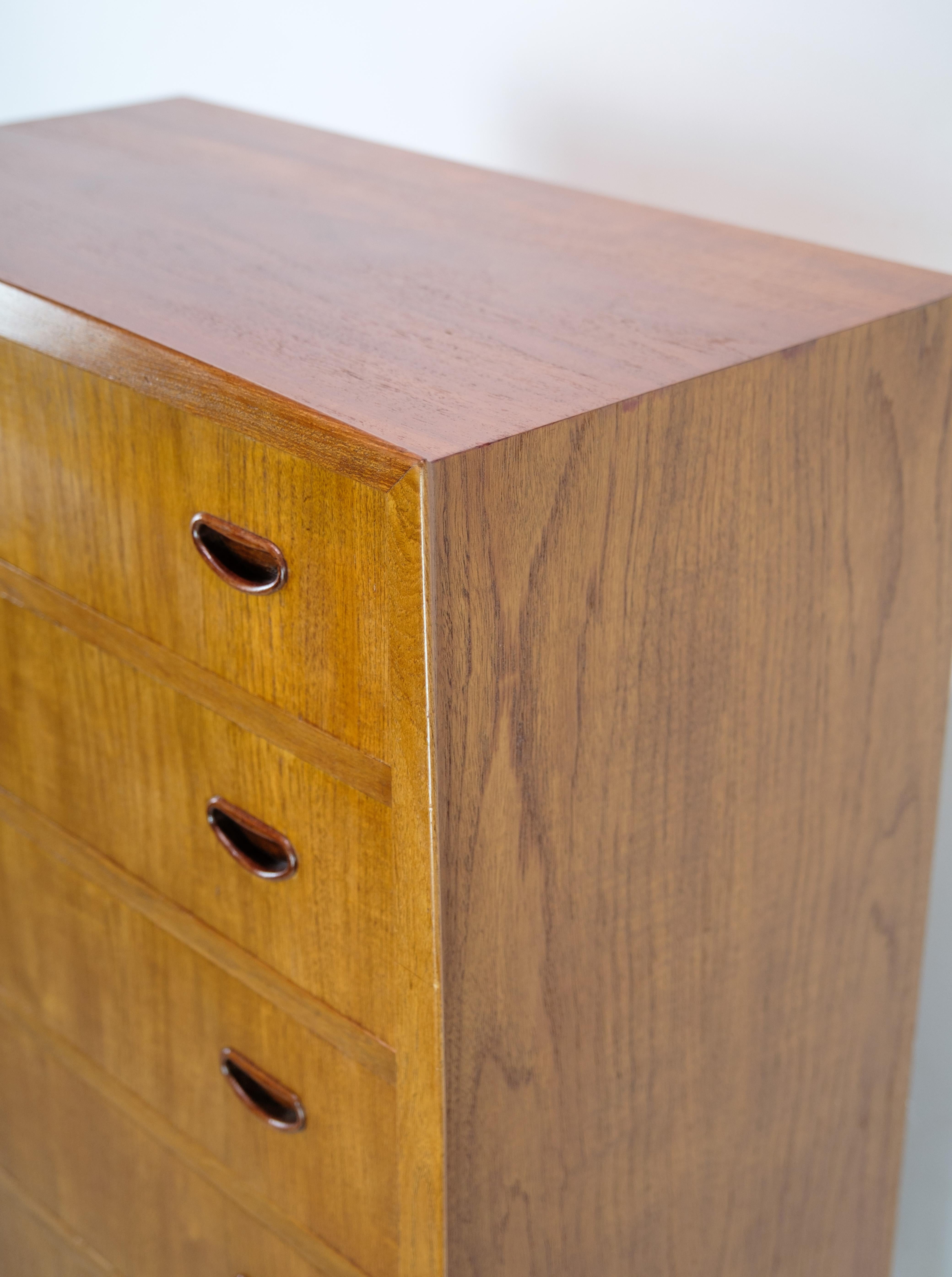Chest of Drawers in Teak Wood of Danish Design From The 1960's  For Sale 7