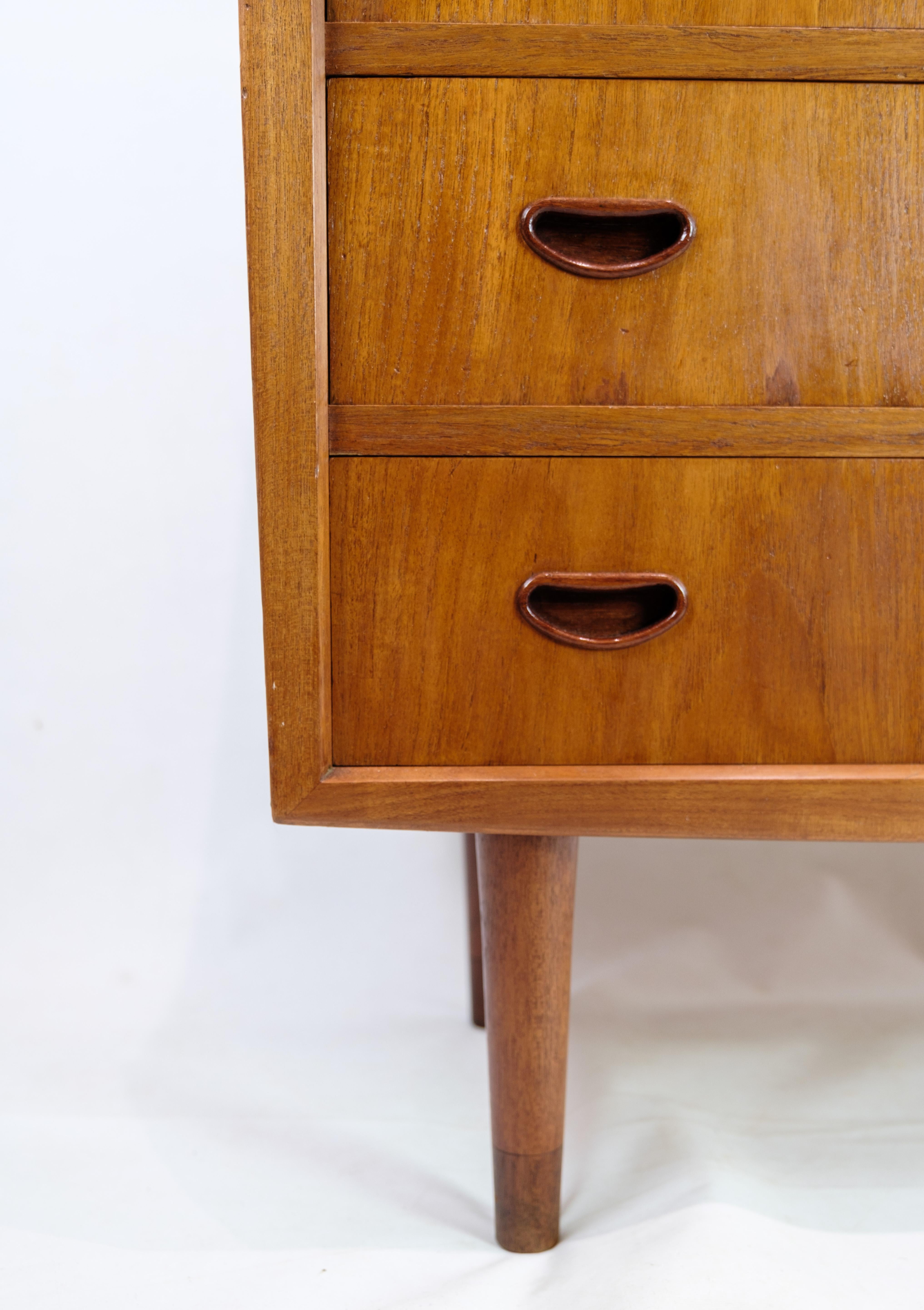 Chest of Drawers in Teak Wood of Danish Design From The 1960's  For Sale 8
