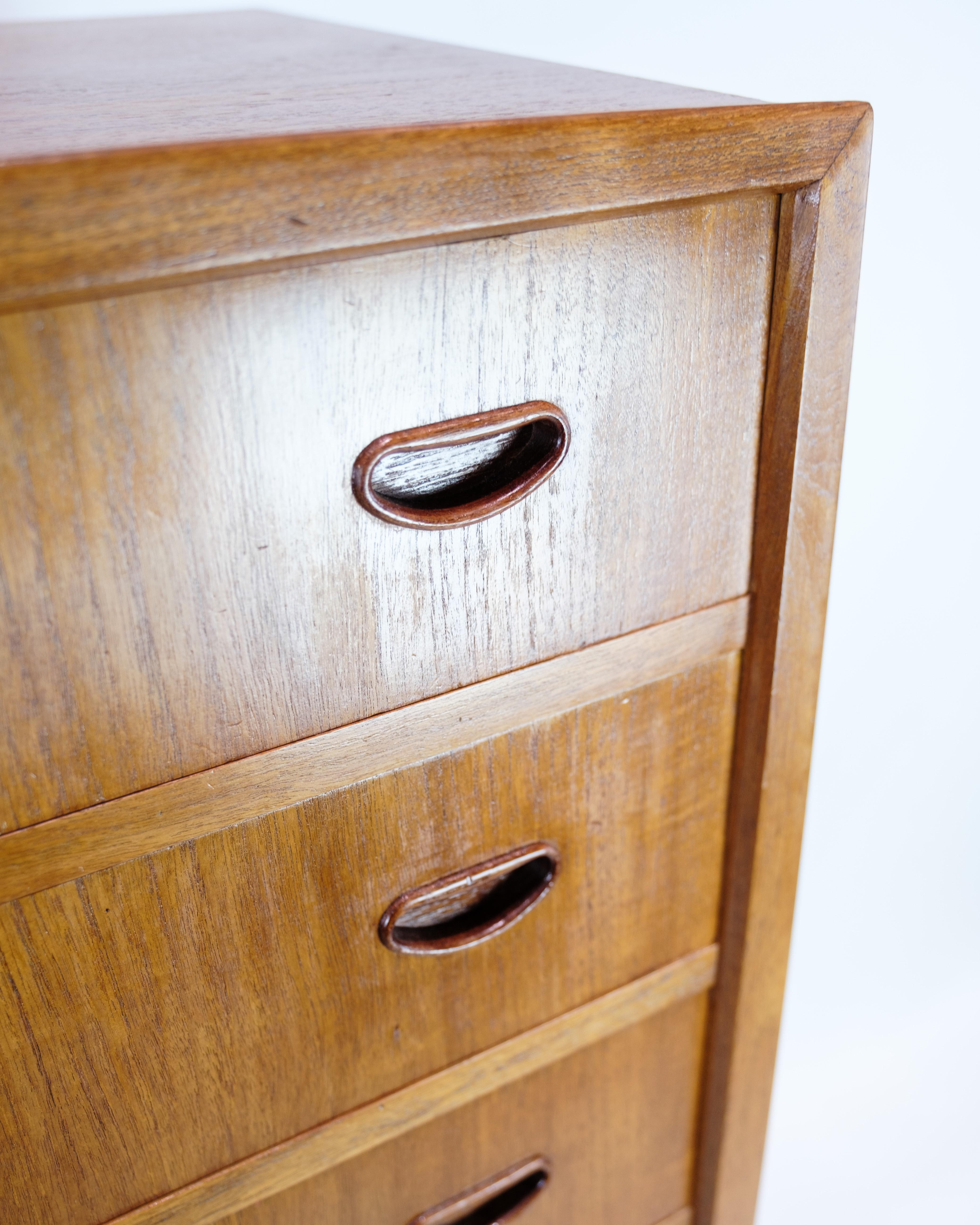 Chest Of Drawers Made In Teak, Danish Design From 1960s mediados del siglo XX