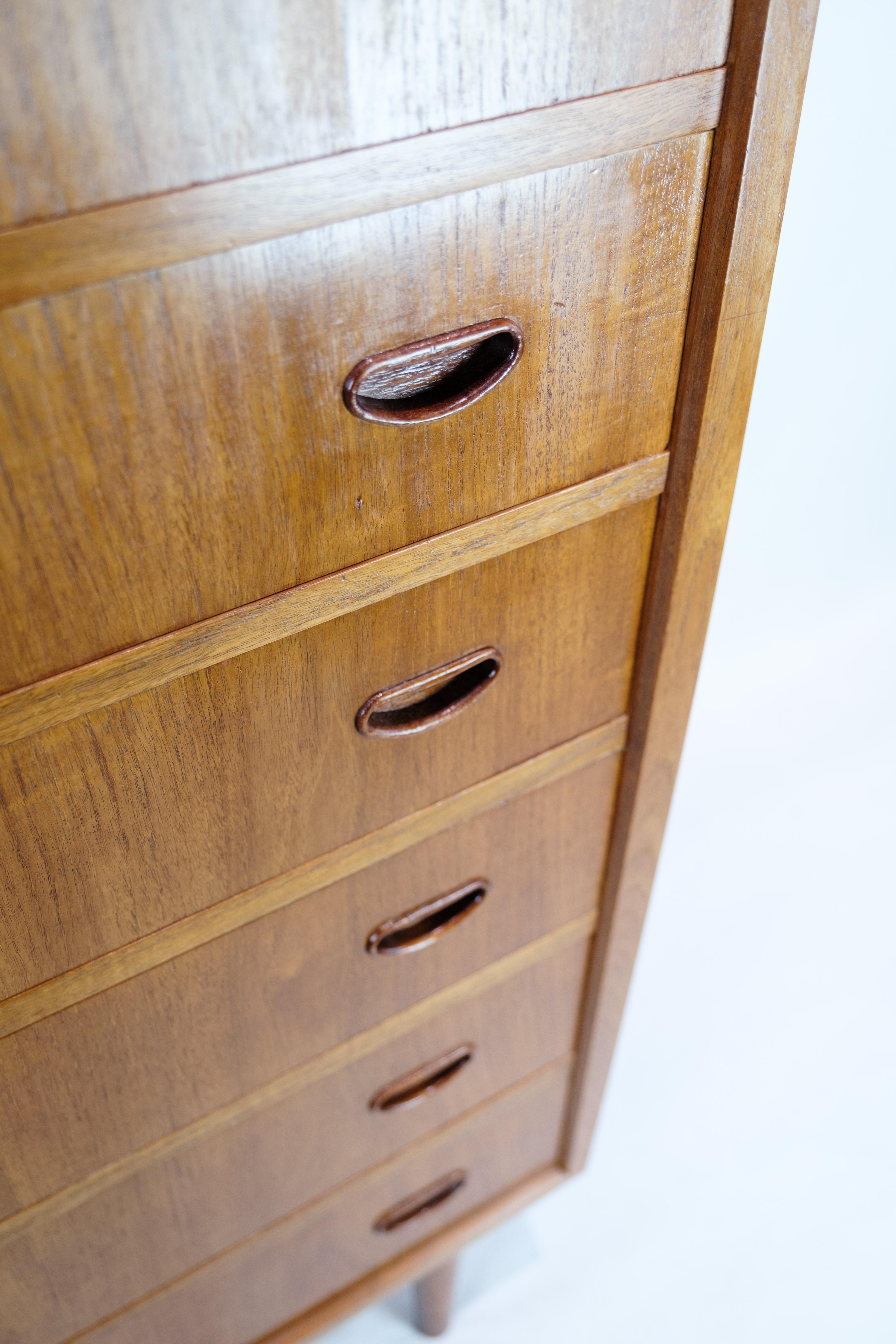 Chest of Drawers in Teak Wood of Danish Design From The 1960's  For Sale 2