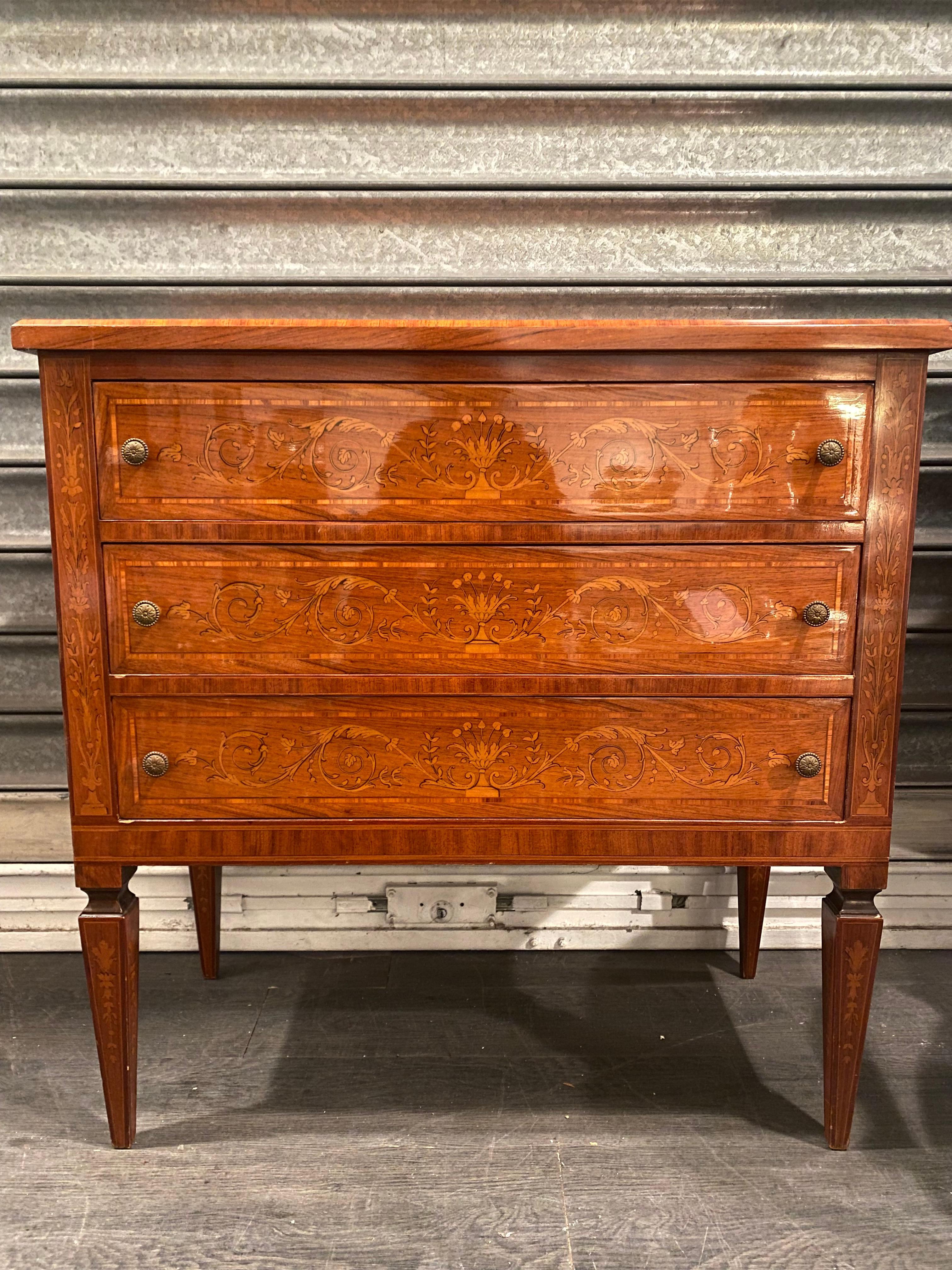 Mid-20th Century Chest of Drawers in the Louis XVI Style Italian Chest of Drawers For Sale