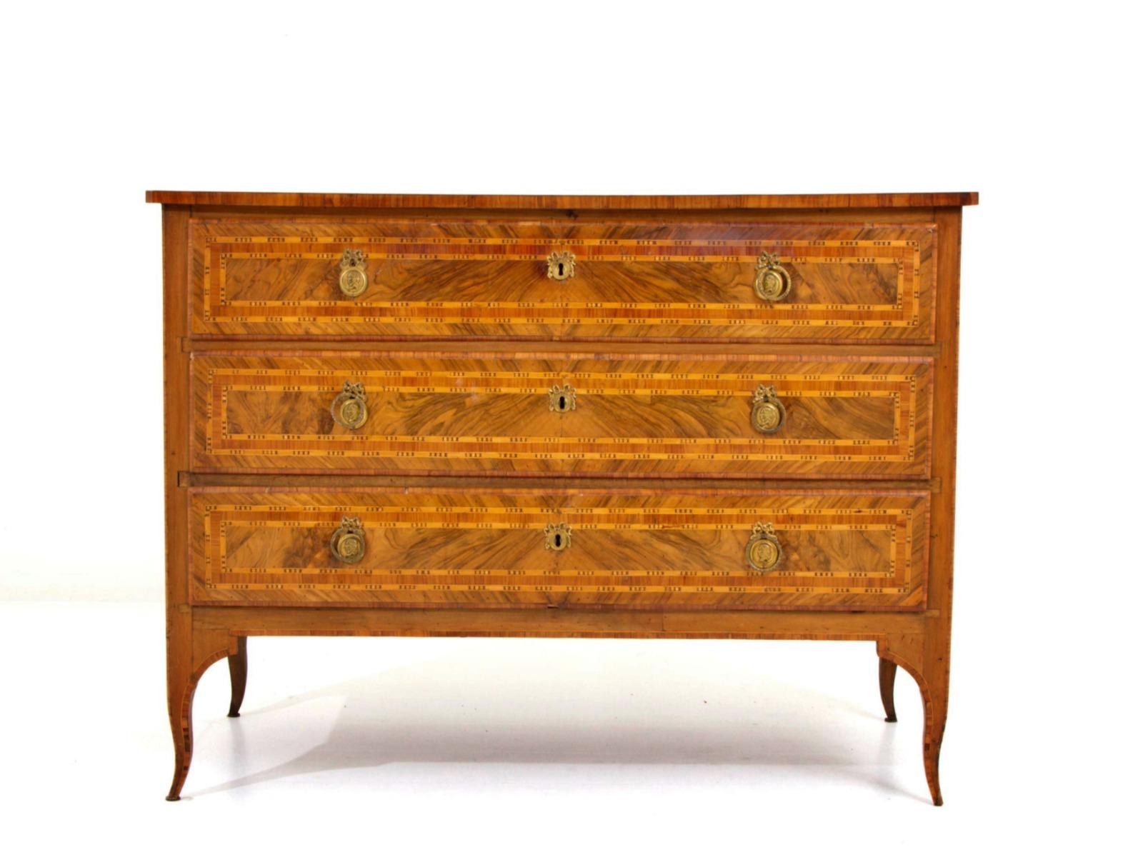 Baroque Chest of Drawers in Various Woods Northern Italy, 18th Century For Sale
