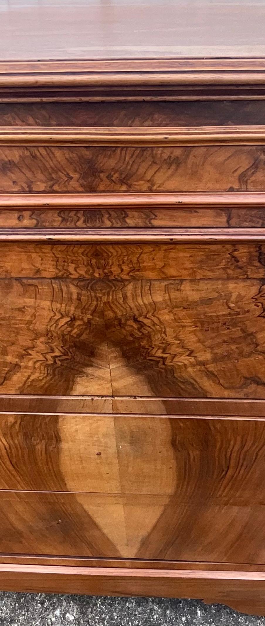 Louis Philippe Chest Of Drawers In Walnut And Burr Walnut, Late 19th Century For Sale